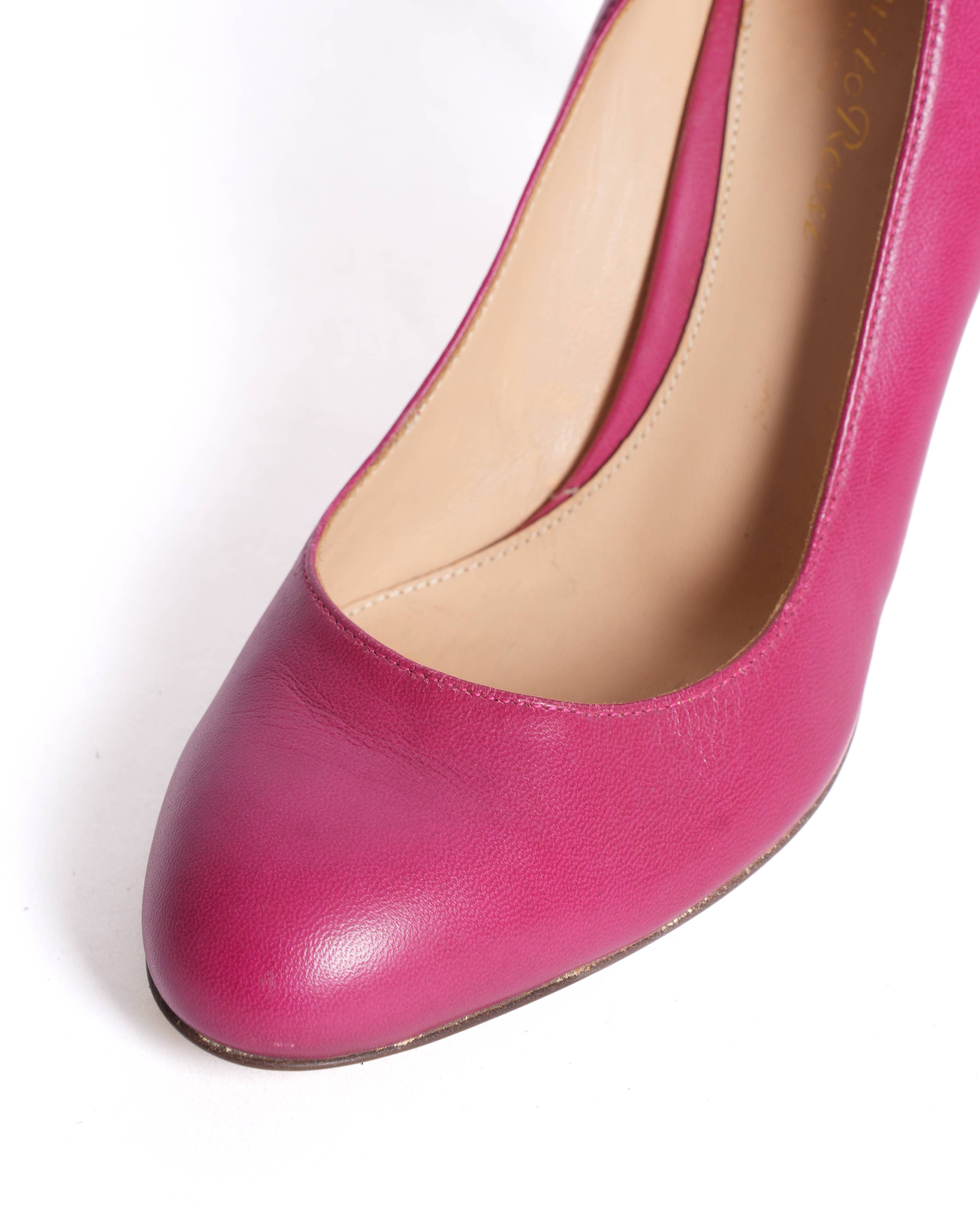 Gianvito Rossi Round Toe Pumps In Fuschia Pnk