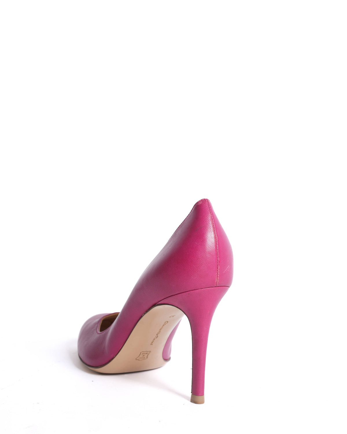 Gianvito Rossi Round Toe Pumps In Fuschia Pnk