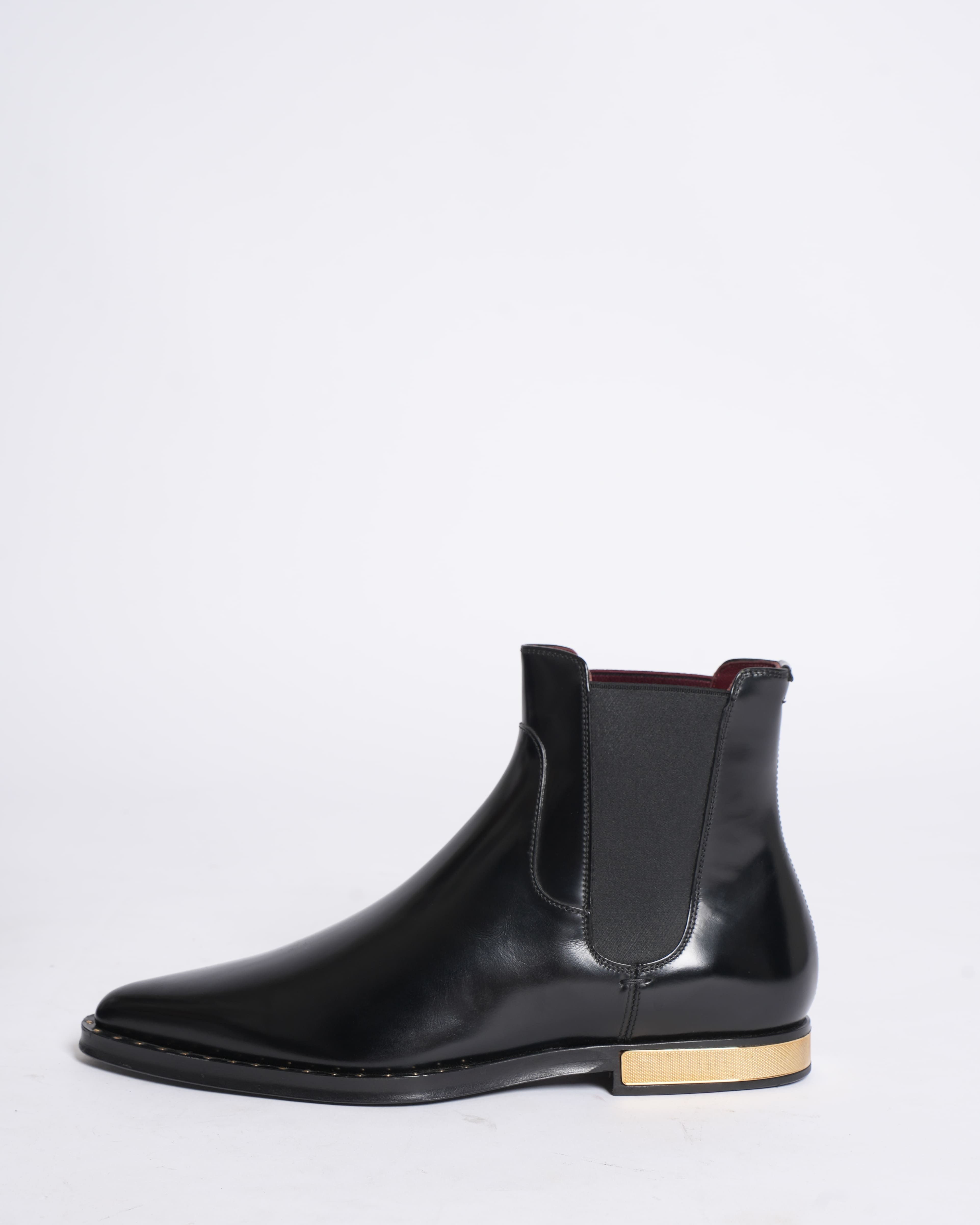 Dolce & Gabbana black Chelsea ankle boots for men