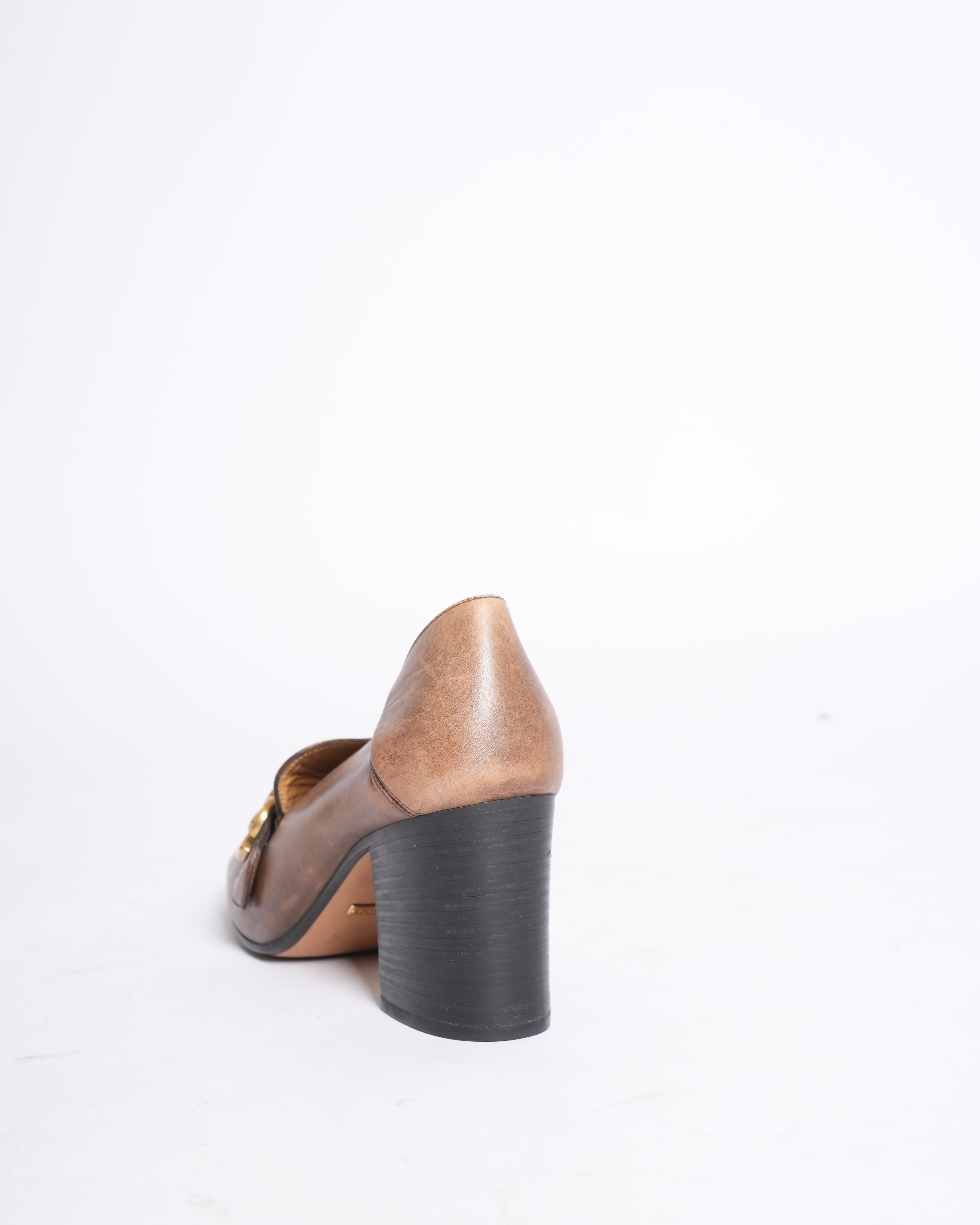 Gucci Destroyed-Effect Loafer Pumps in Brown