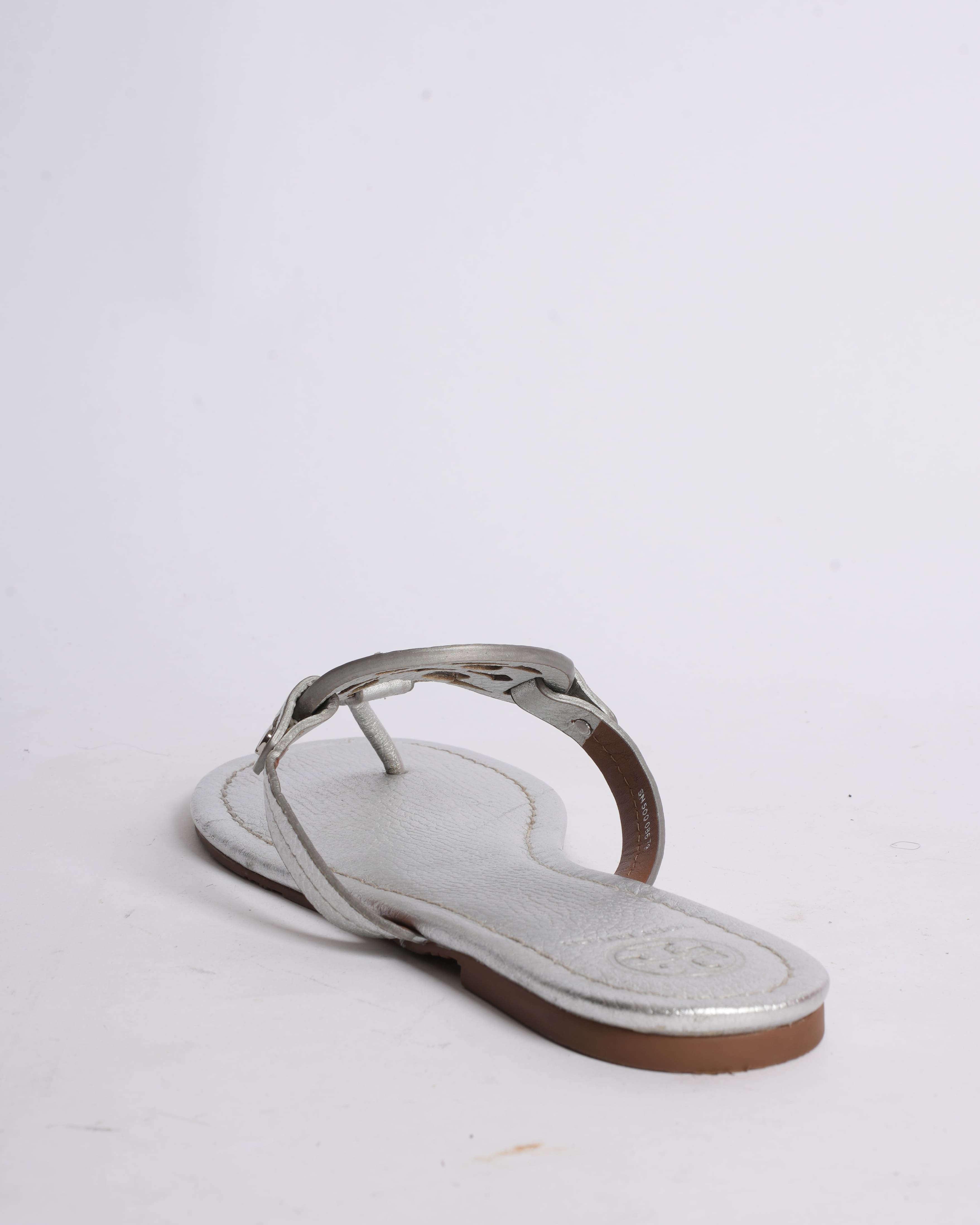 Tory Burch Logo Flats In Silver Tone