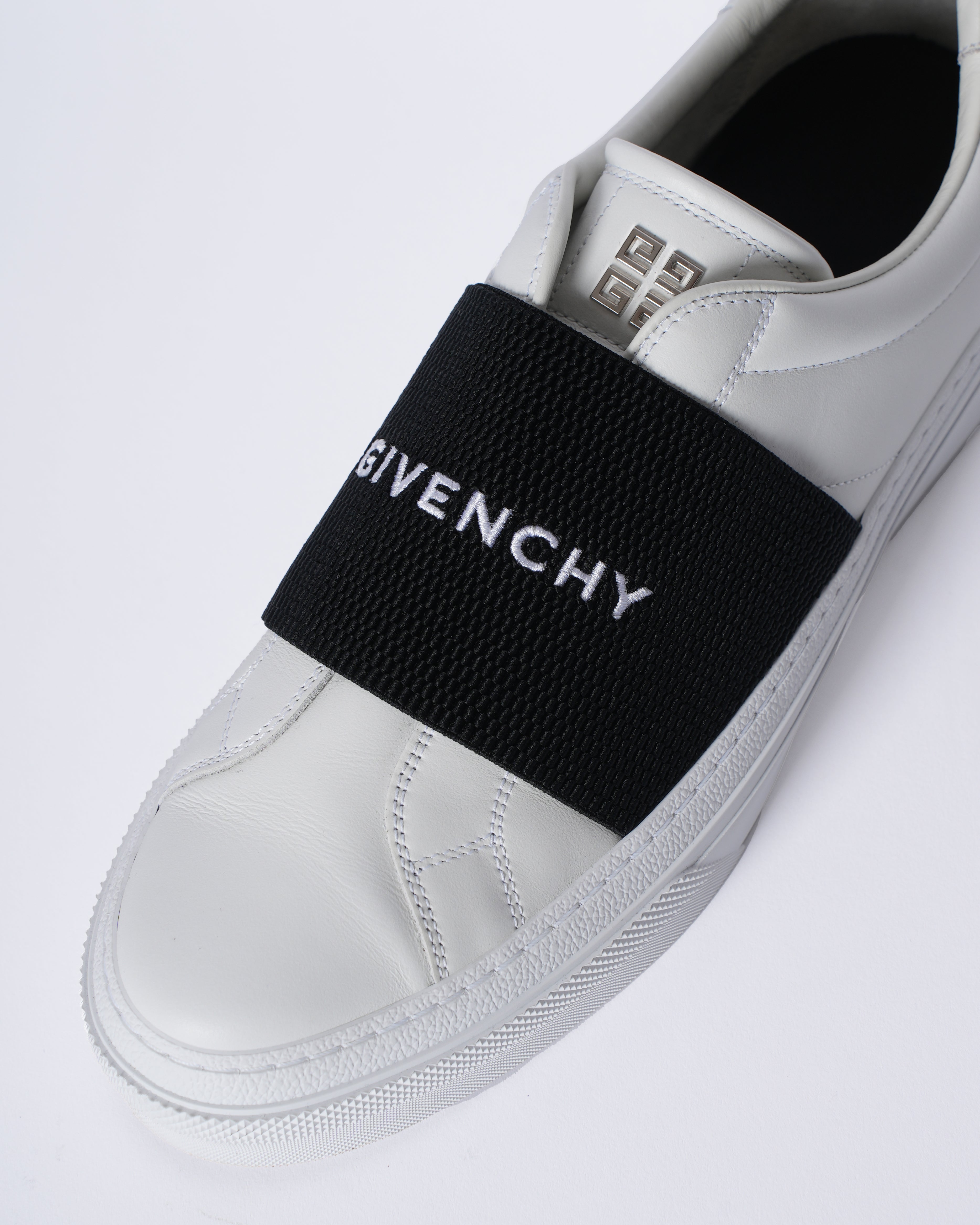 New Givenchy Men's Sneakers In White