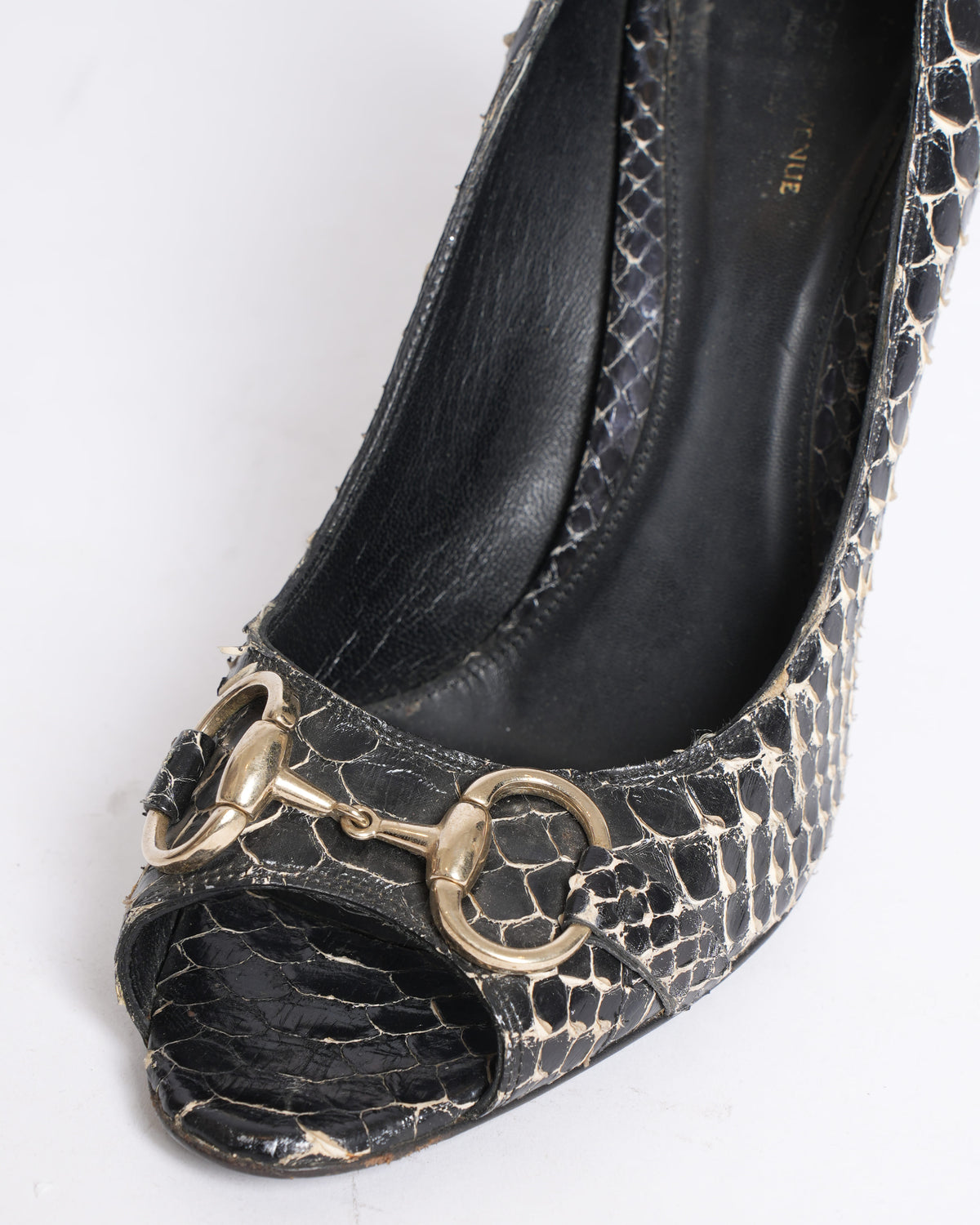 Gucci snakeskin black heels