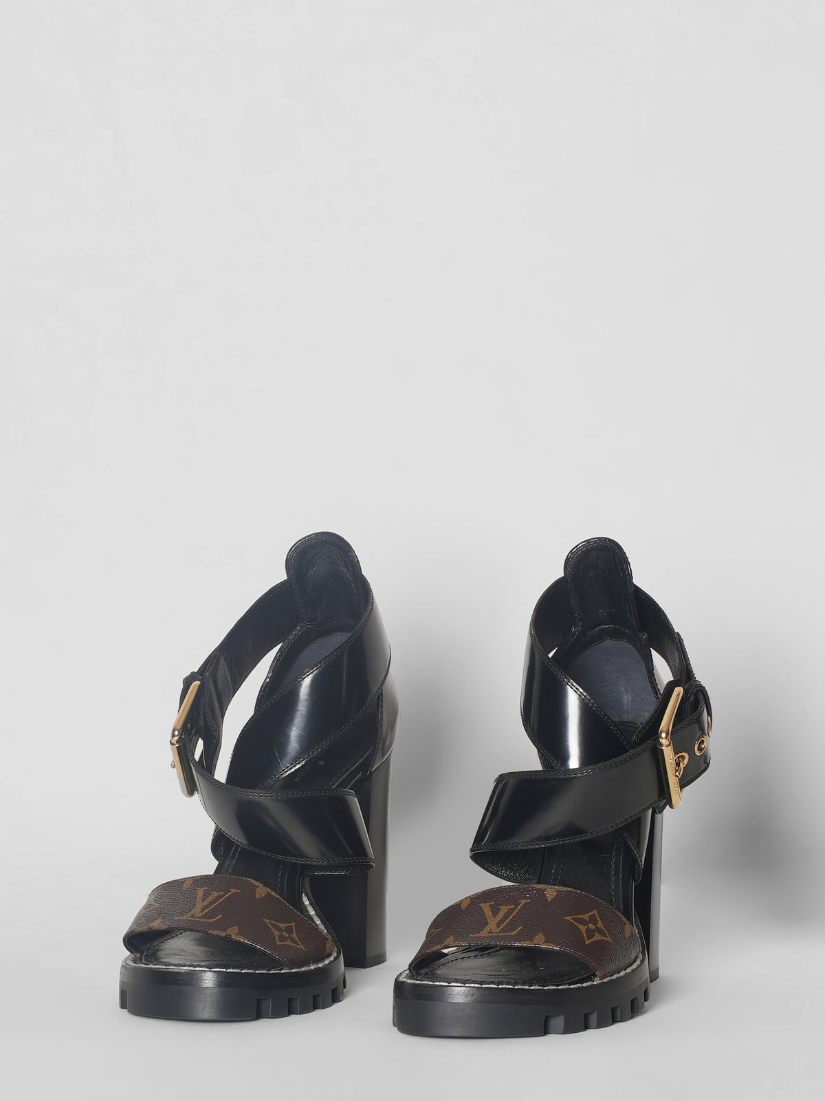 New Louis Vuitton Monogram Patent Leather Cross Strap Sandals