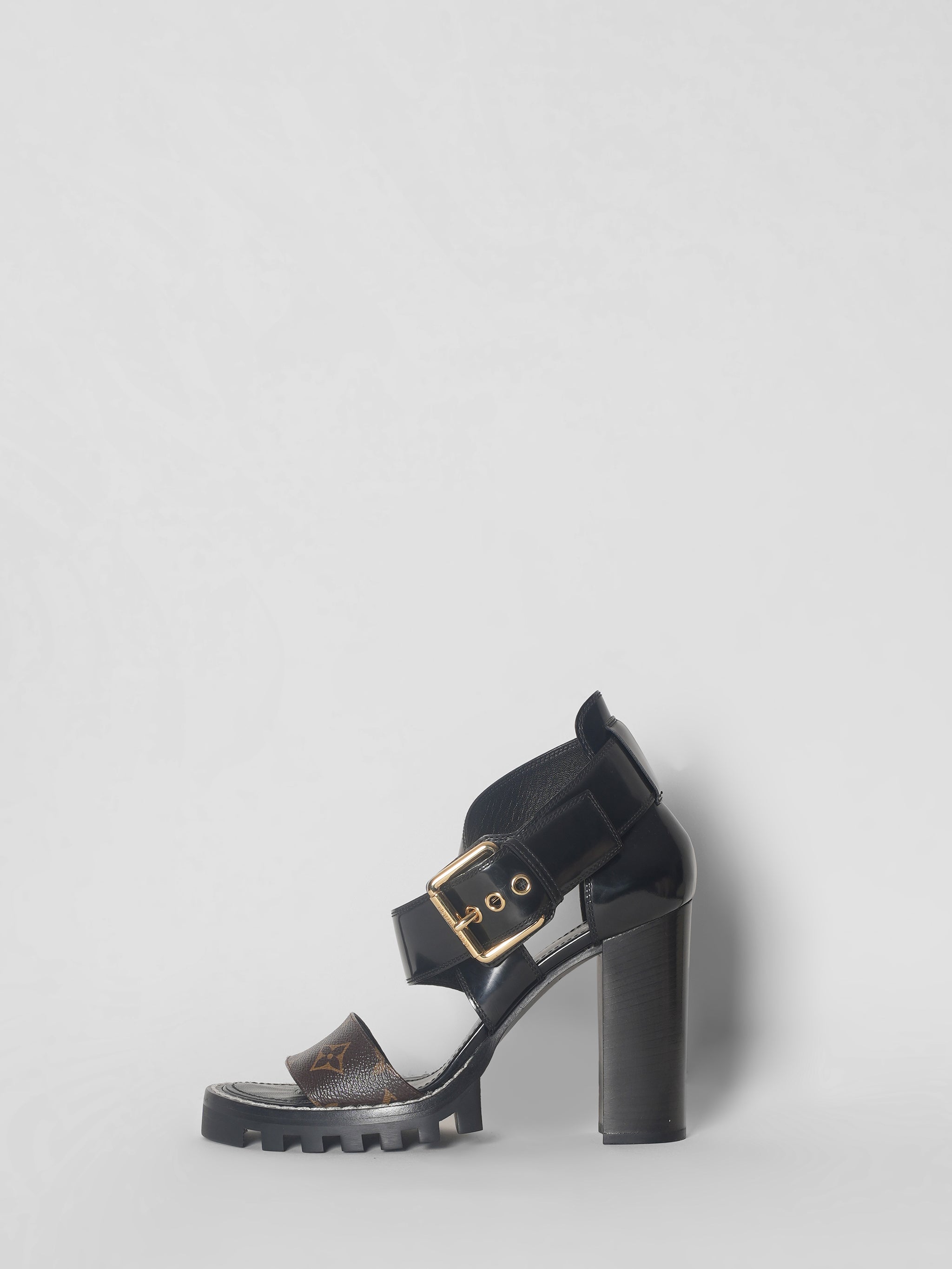 New Louis Vuitton Monogram Patent Leather Cross Strap Sandals