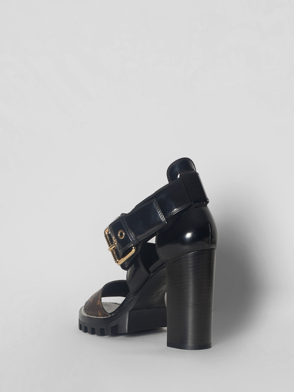 New Louis Vuitton Monogram Patent Leather Cross Strap Sandals