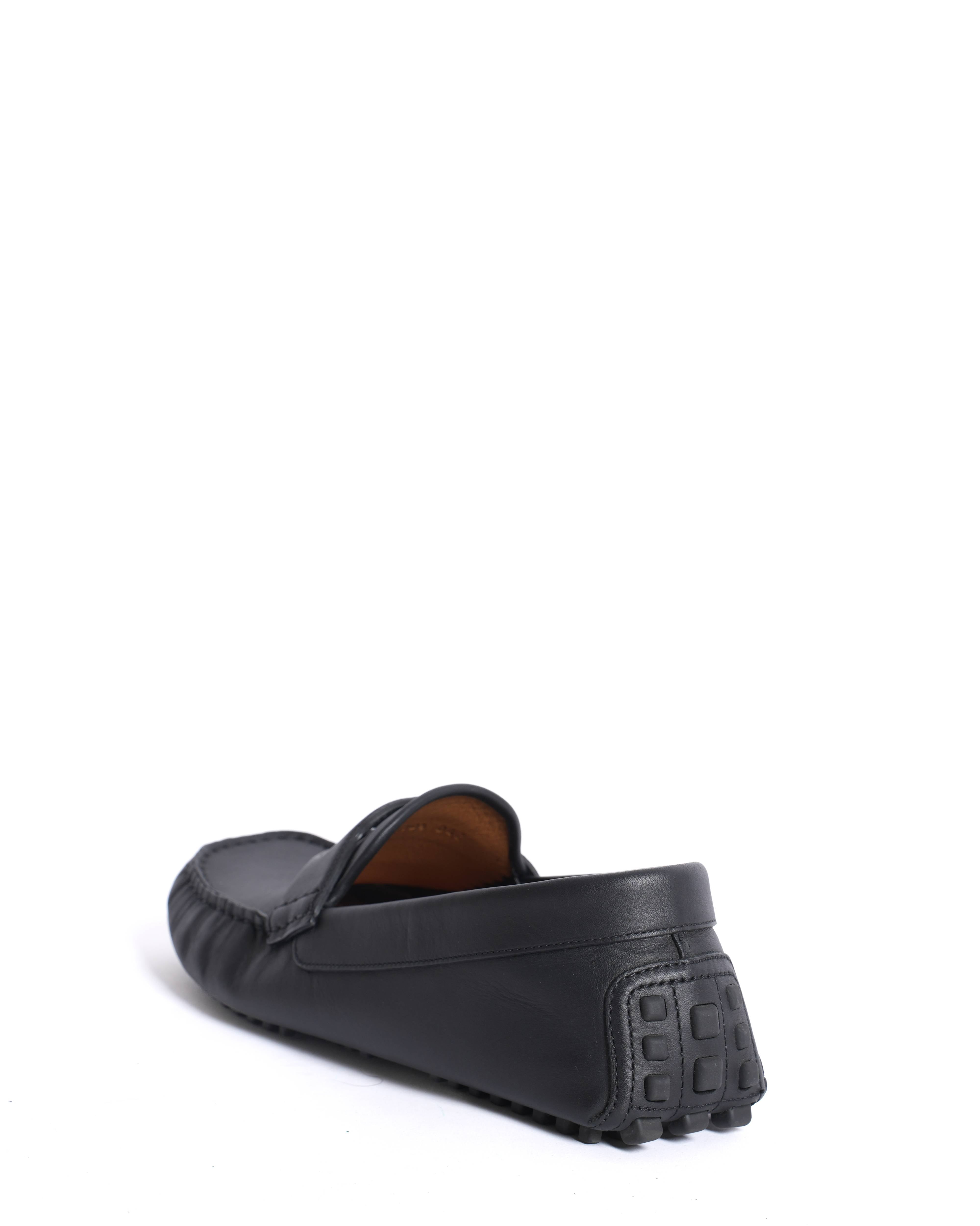 New Gucci 
Leather GG Loafers in black