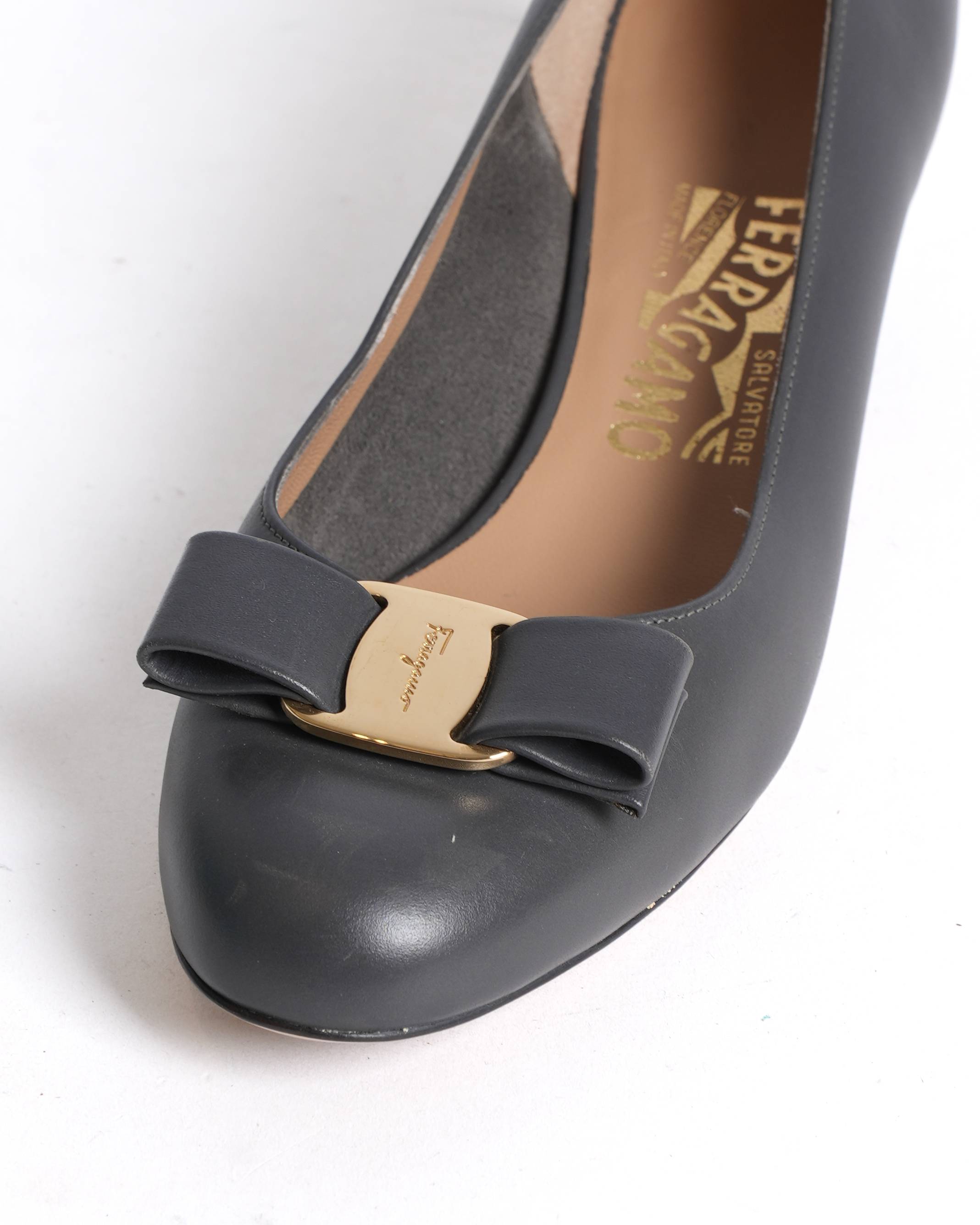 Salvatore Ferragamo vara bow ballet pumps