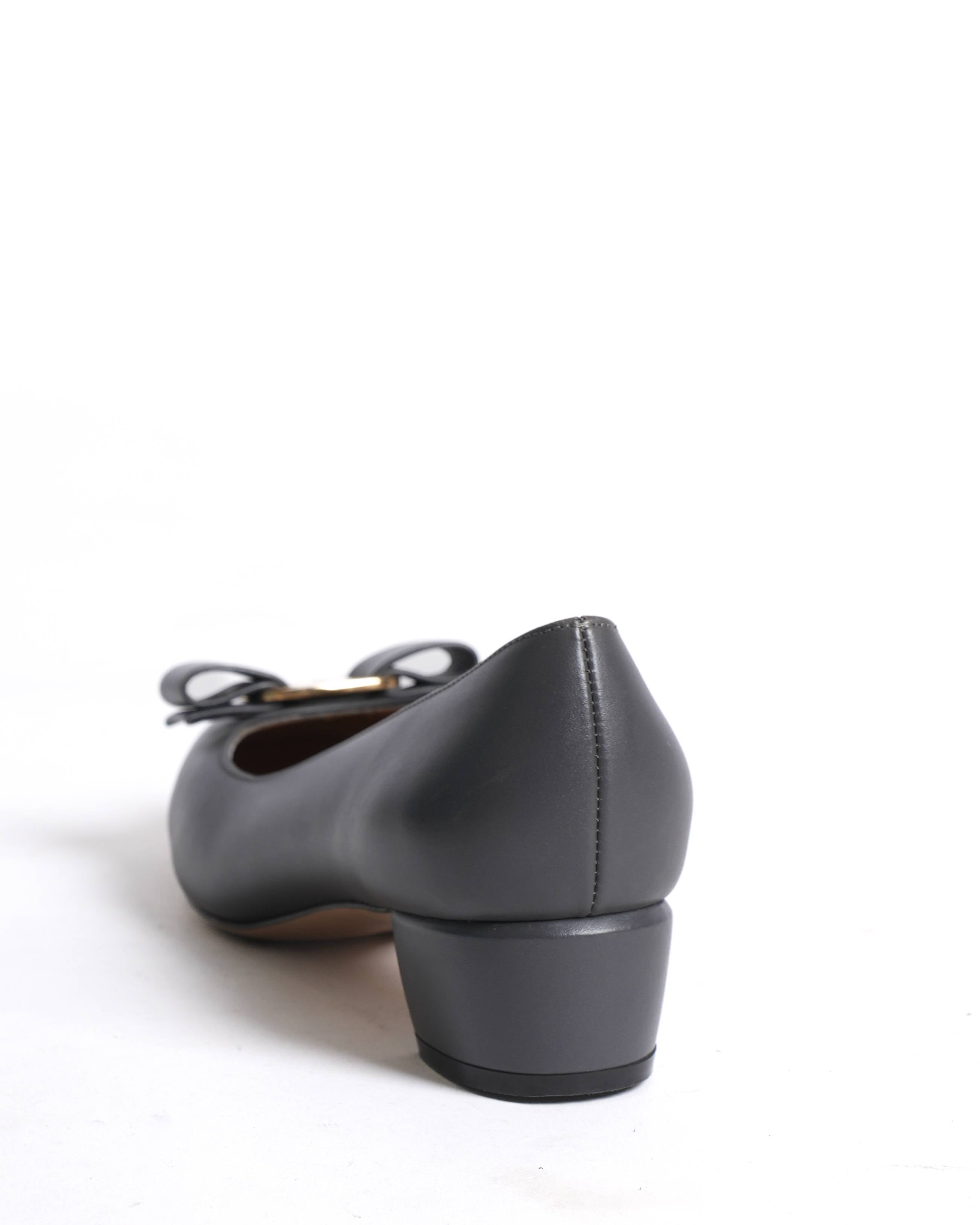 Salvatore Ferragamo vara bow ballet pumps