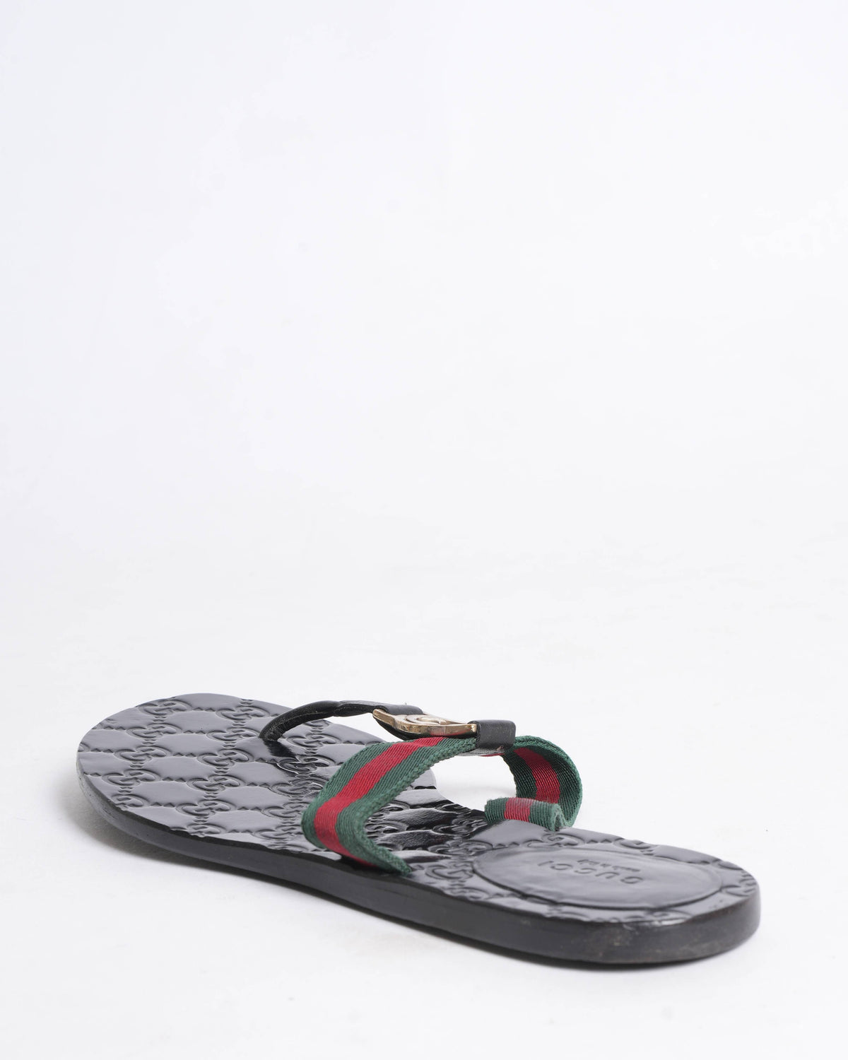 Gucci 
Double G leather sandal