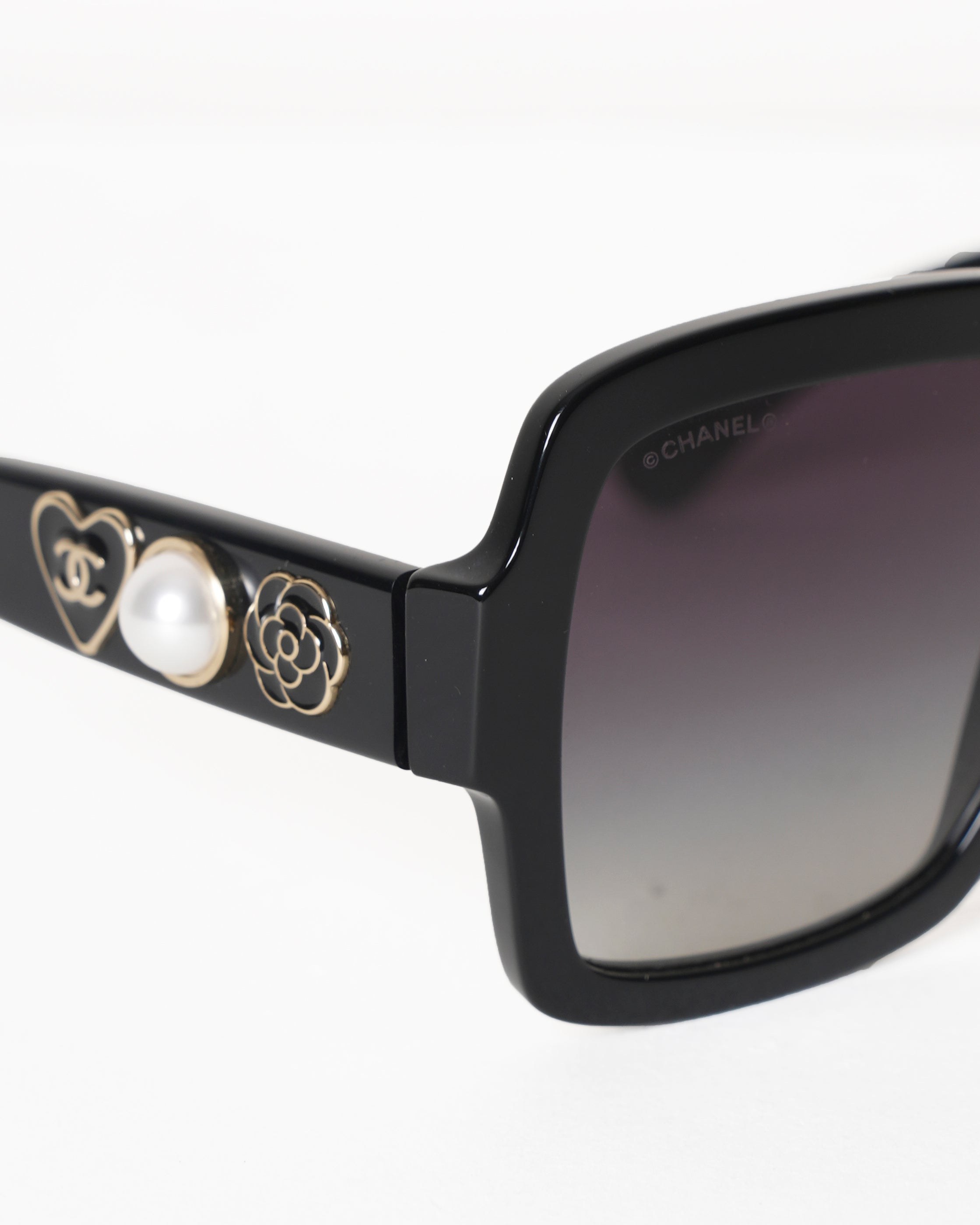 Chanel Camellia Sunglasses With Pearls