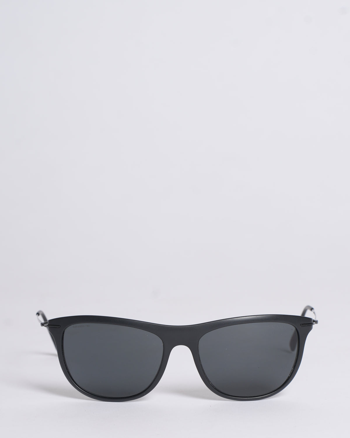 Prada Women's Sunglasses With Matte Look On The Frame