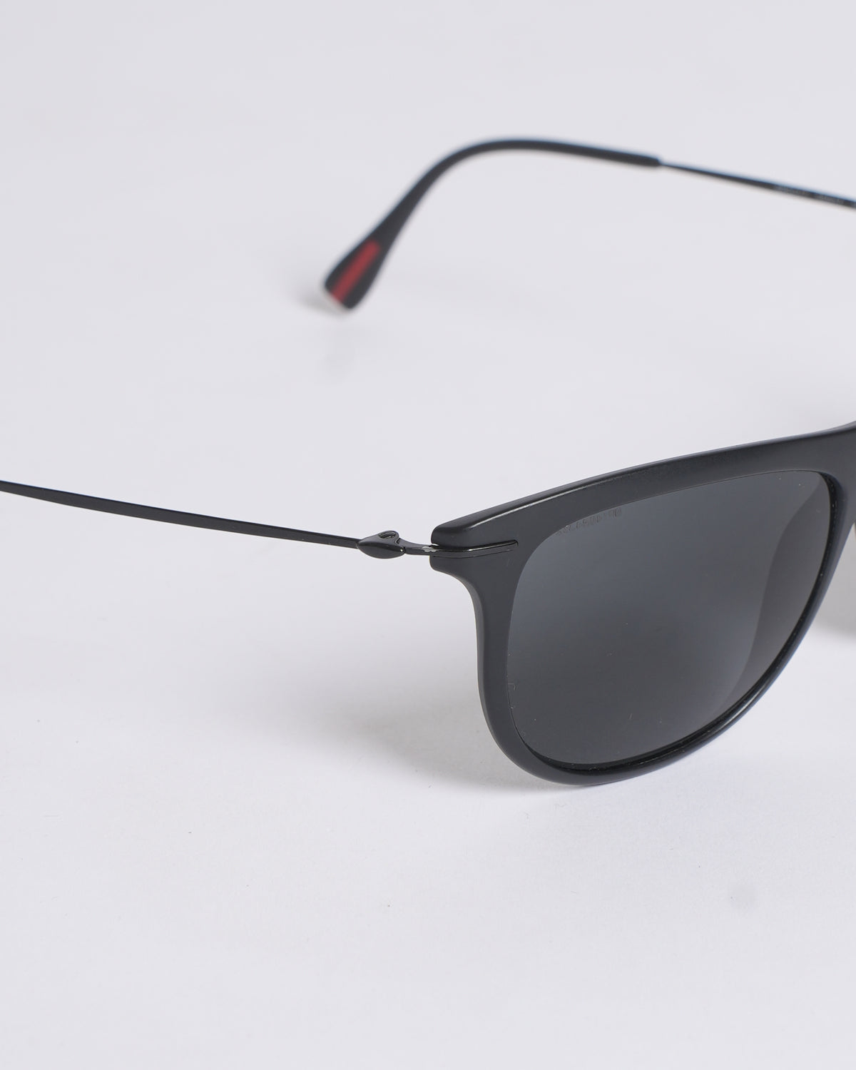 Prada Women's Sunglasses With Matte Look On The Frame