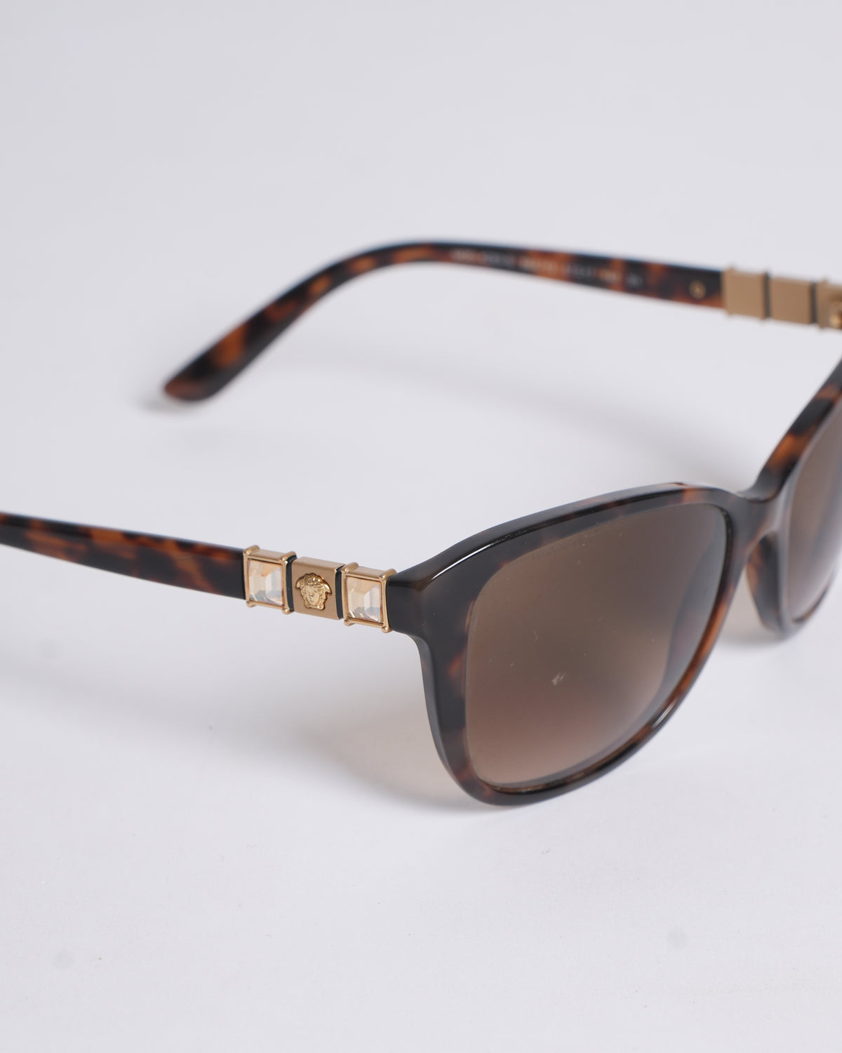 Versace Women's Sunglasses With Curved Frame