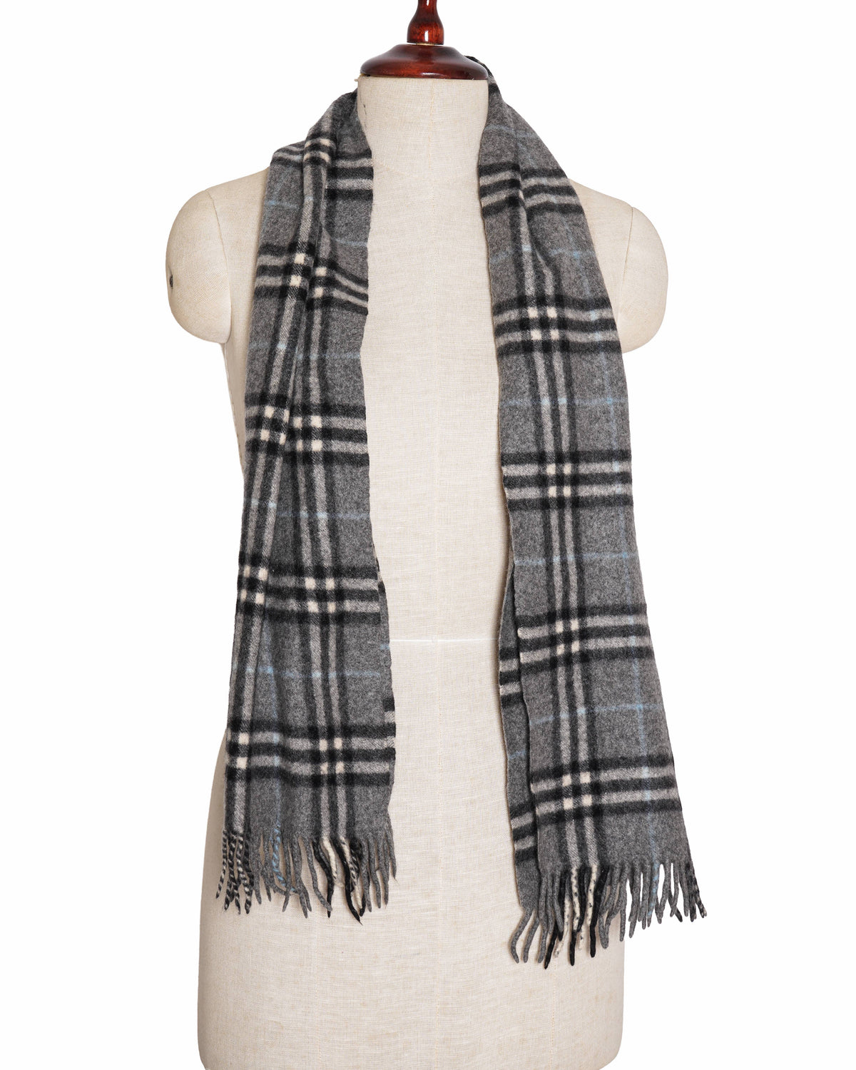 Burberry Cashmere Scarf in grey