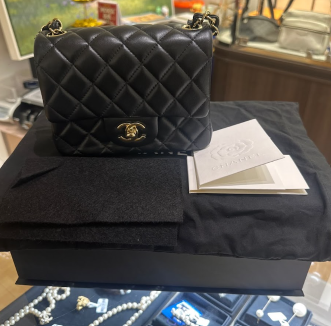 CHANEL Mini Classic Flap