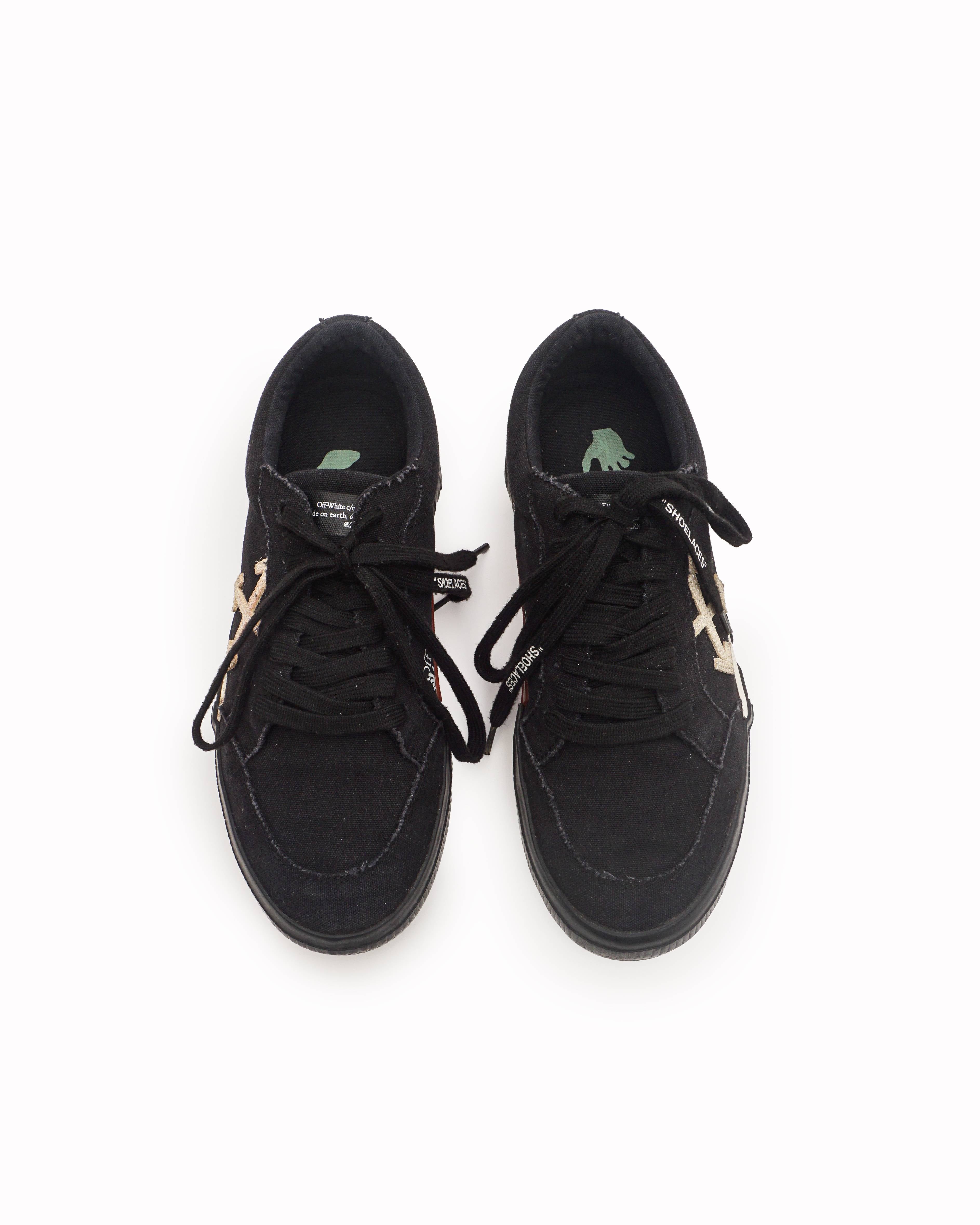 Off-White Black Low Vulcanized Canvas Sneakers