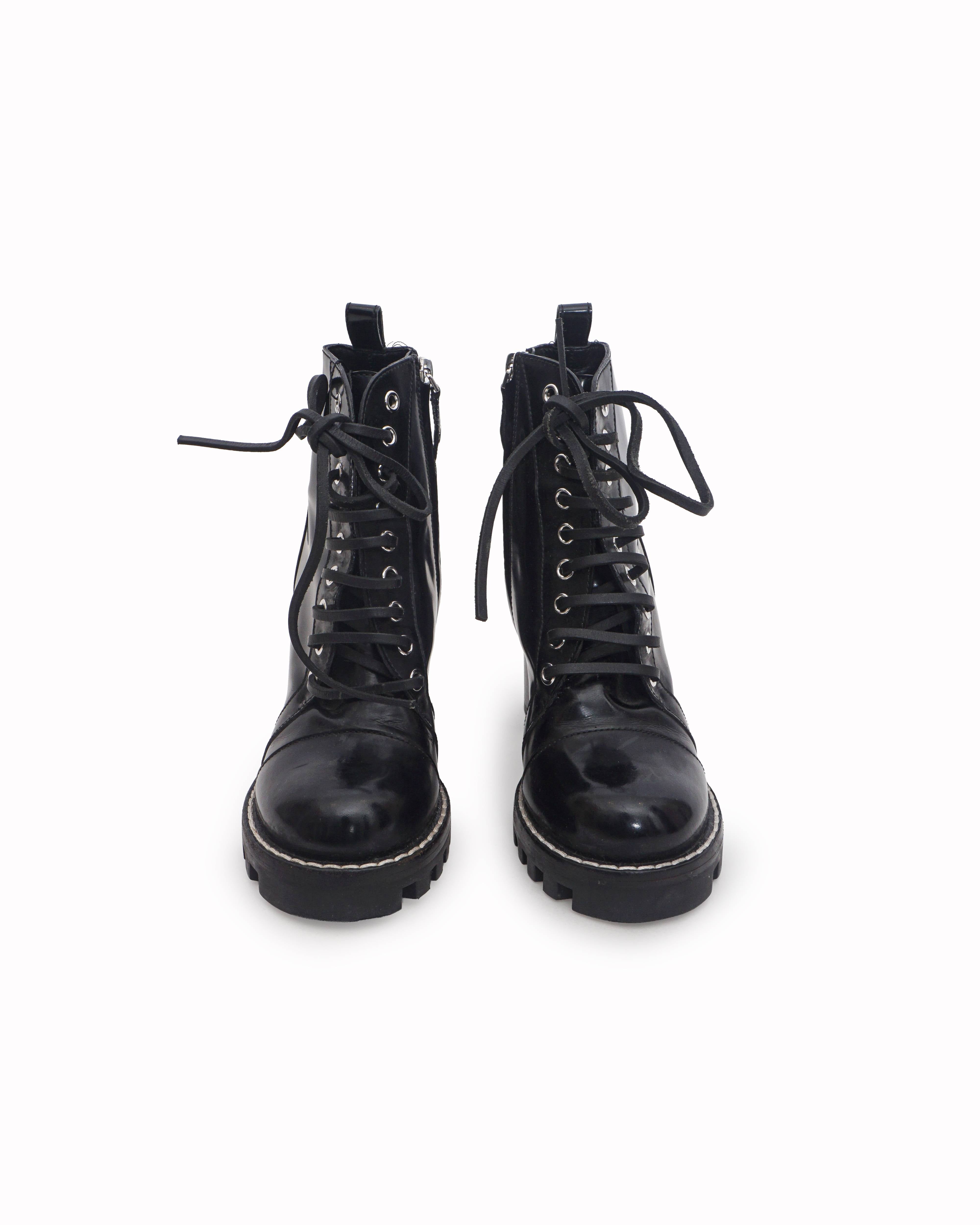 Louis Vuitton Black Leather Star Trail Block Heel Ankle Boots