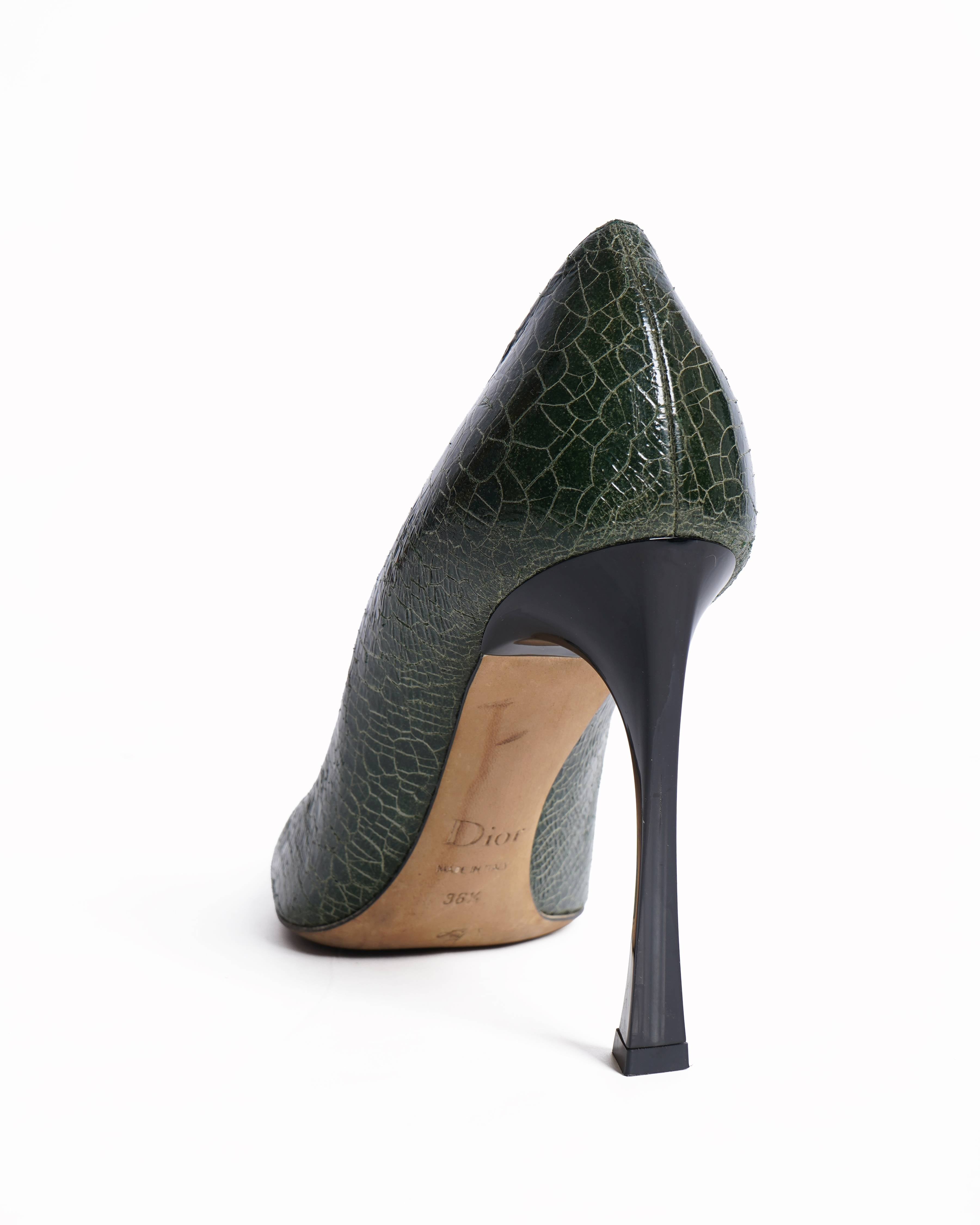 Christian dior crackeled leather pointed toe pumps