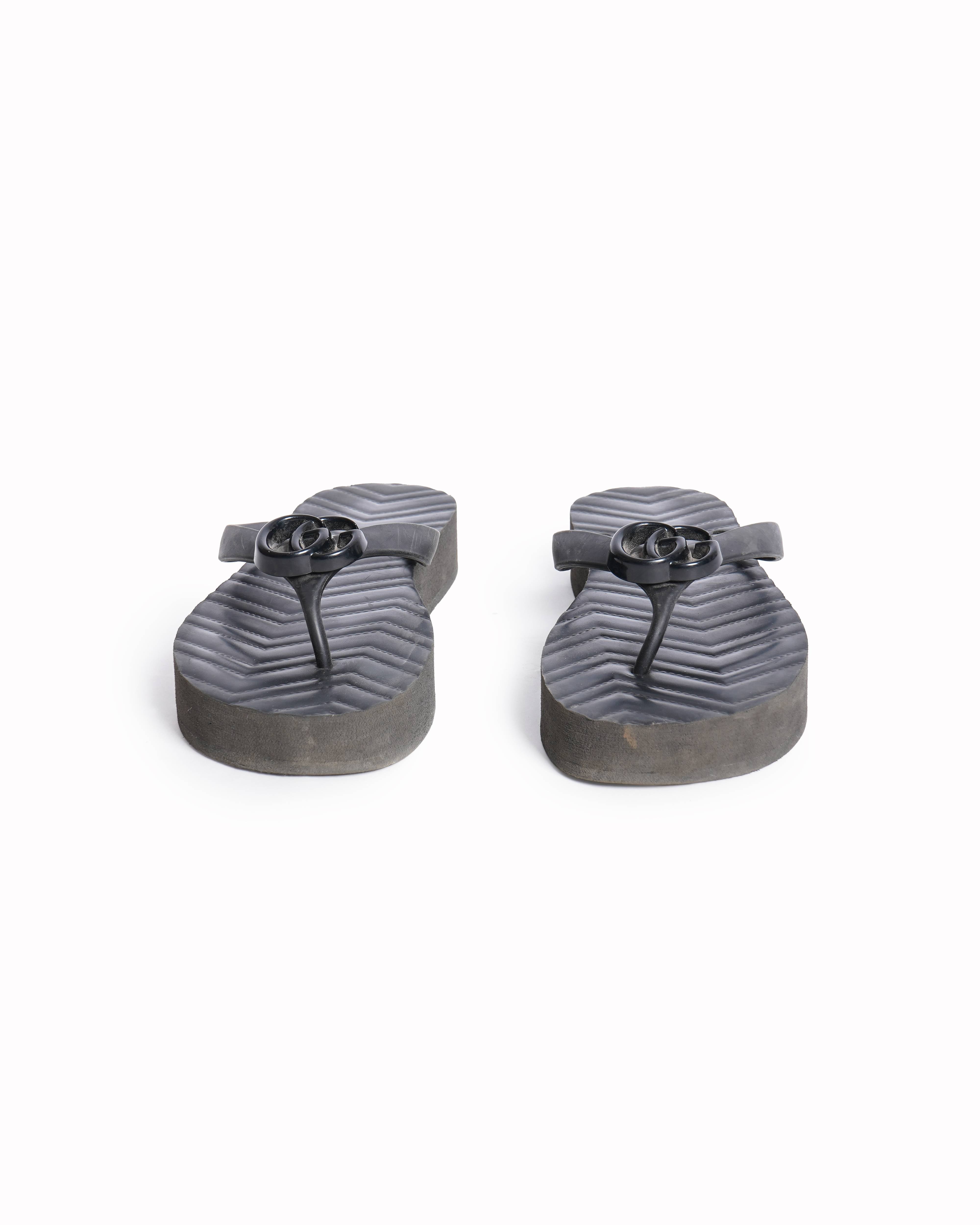 Gucci Double G flip flops