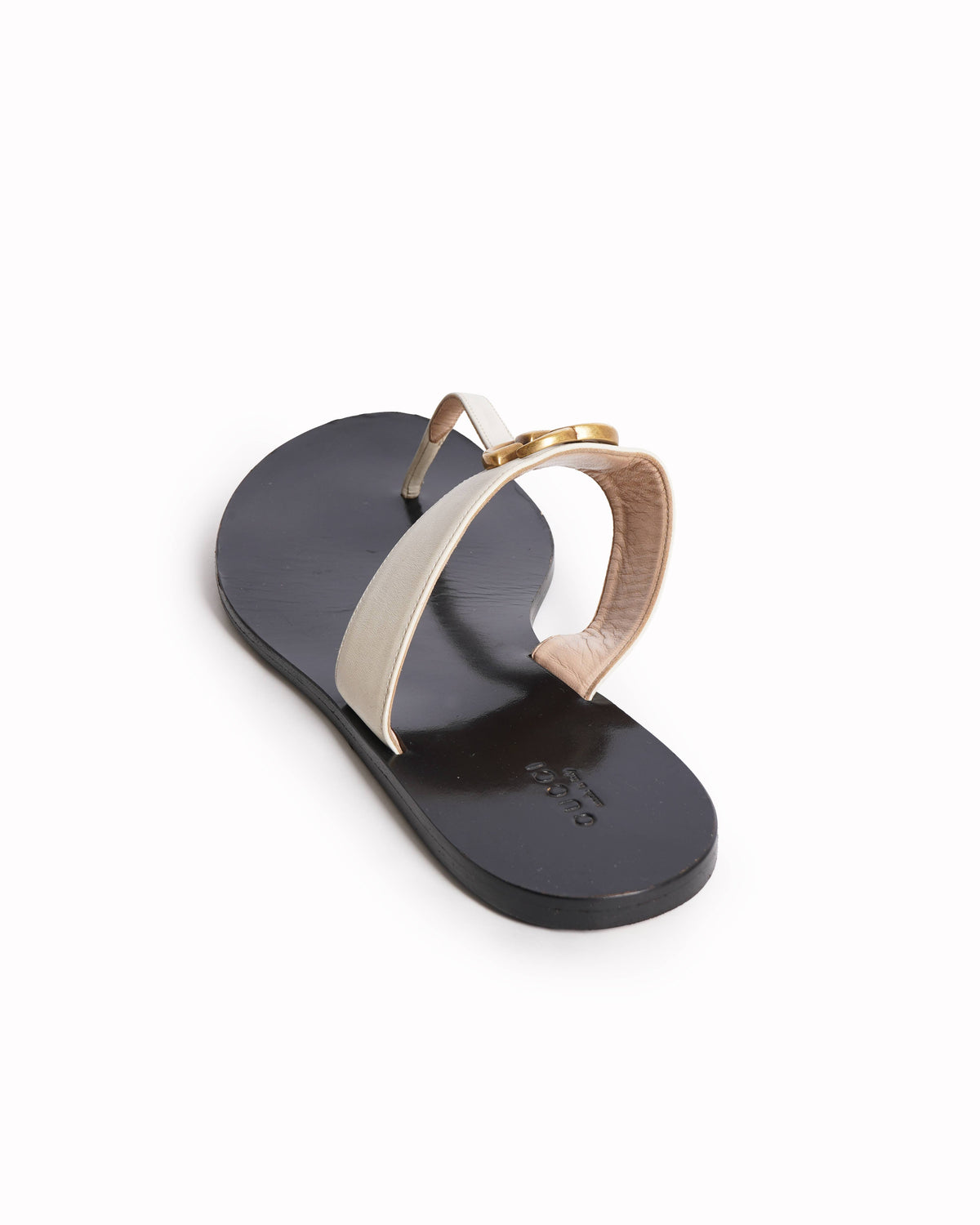 Gucci 
G Leather Flats Flip Flops