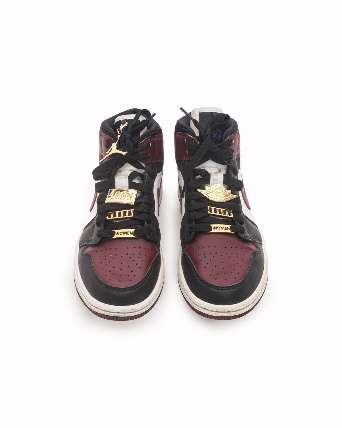 Air Jordan 1 Mid SE "Gold Pendants" Sneakers
