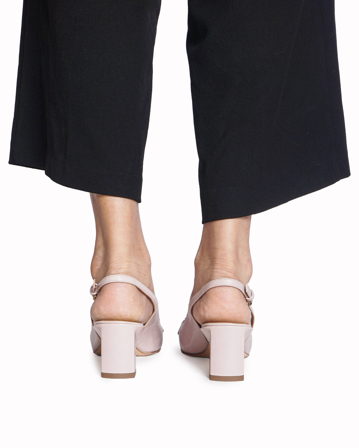 Tod's Blush Pink Leather Metal Bar Hardware Slingback Pumps