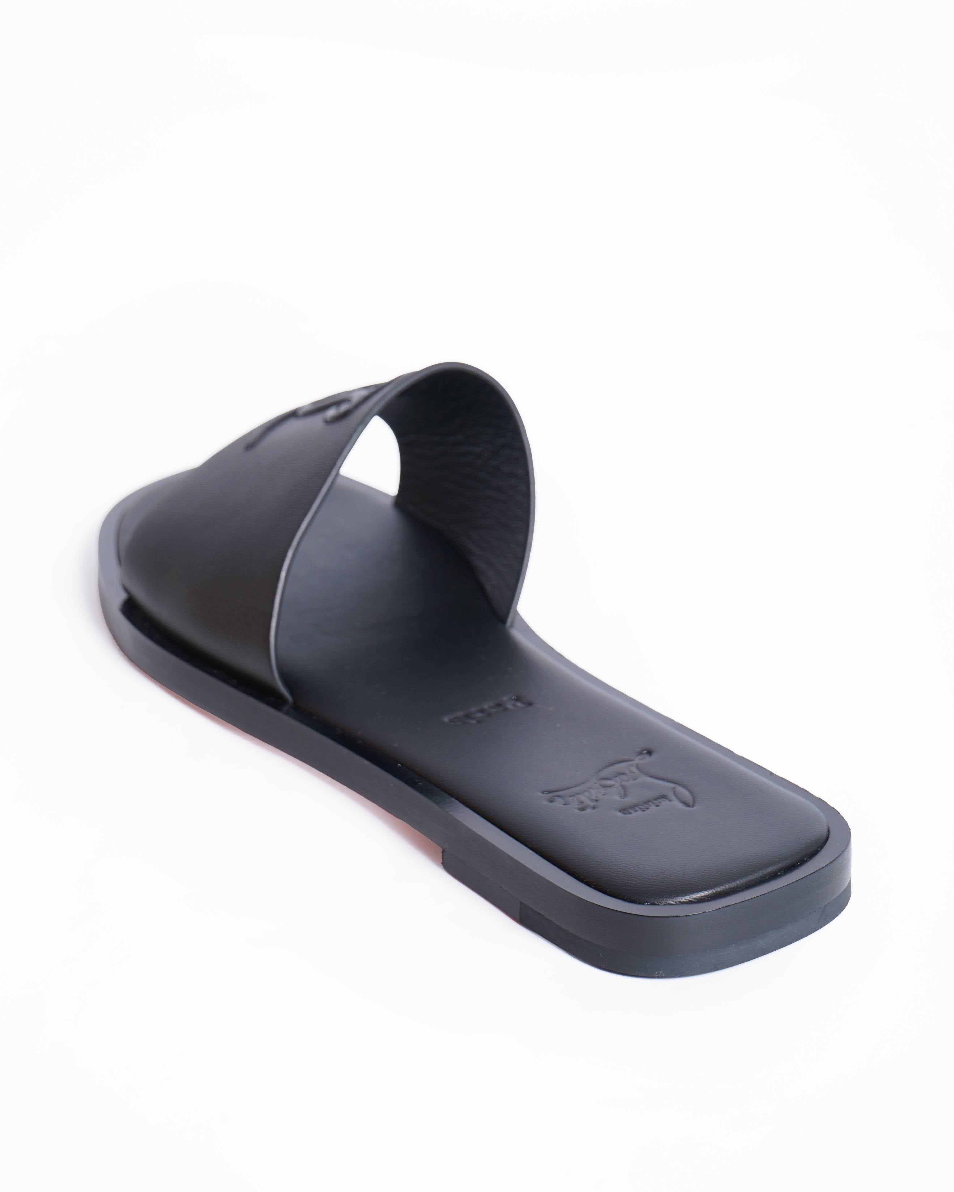 New Christian Louboutin Flats In Black