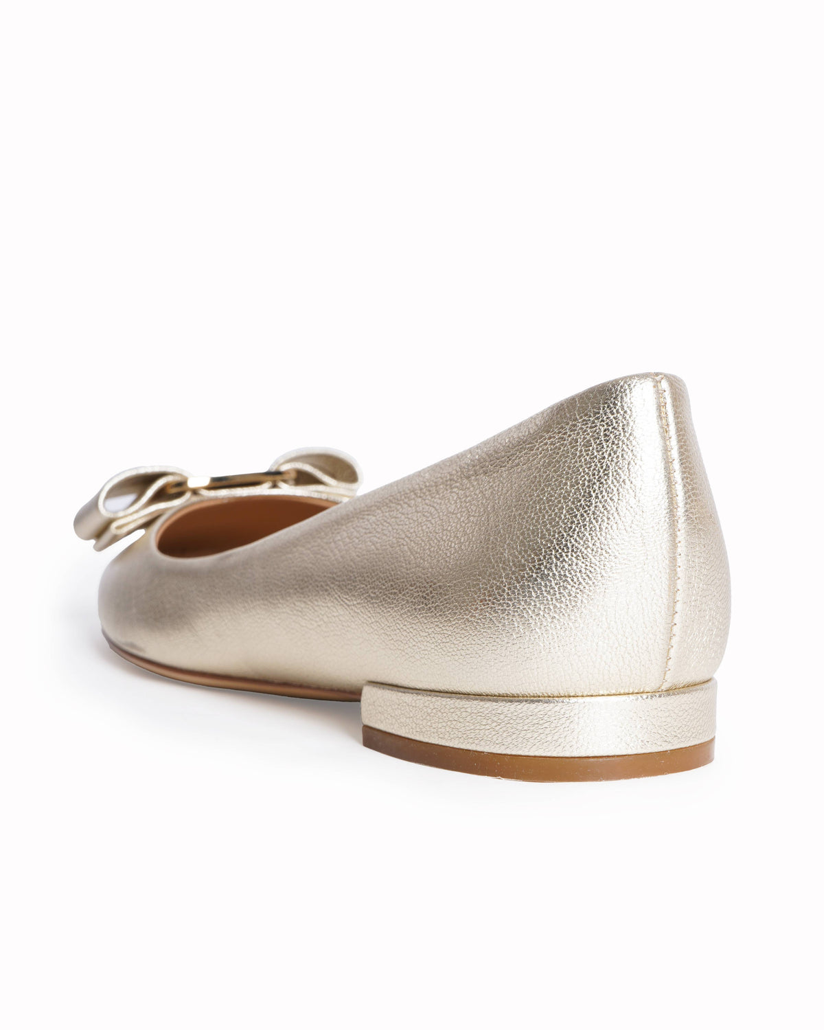 Salvatore Ferragamo leather Ballet Flats in Gold