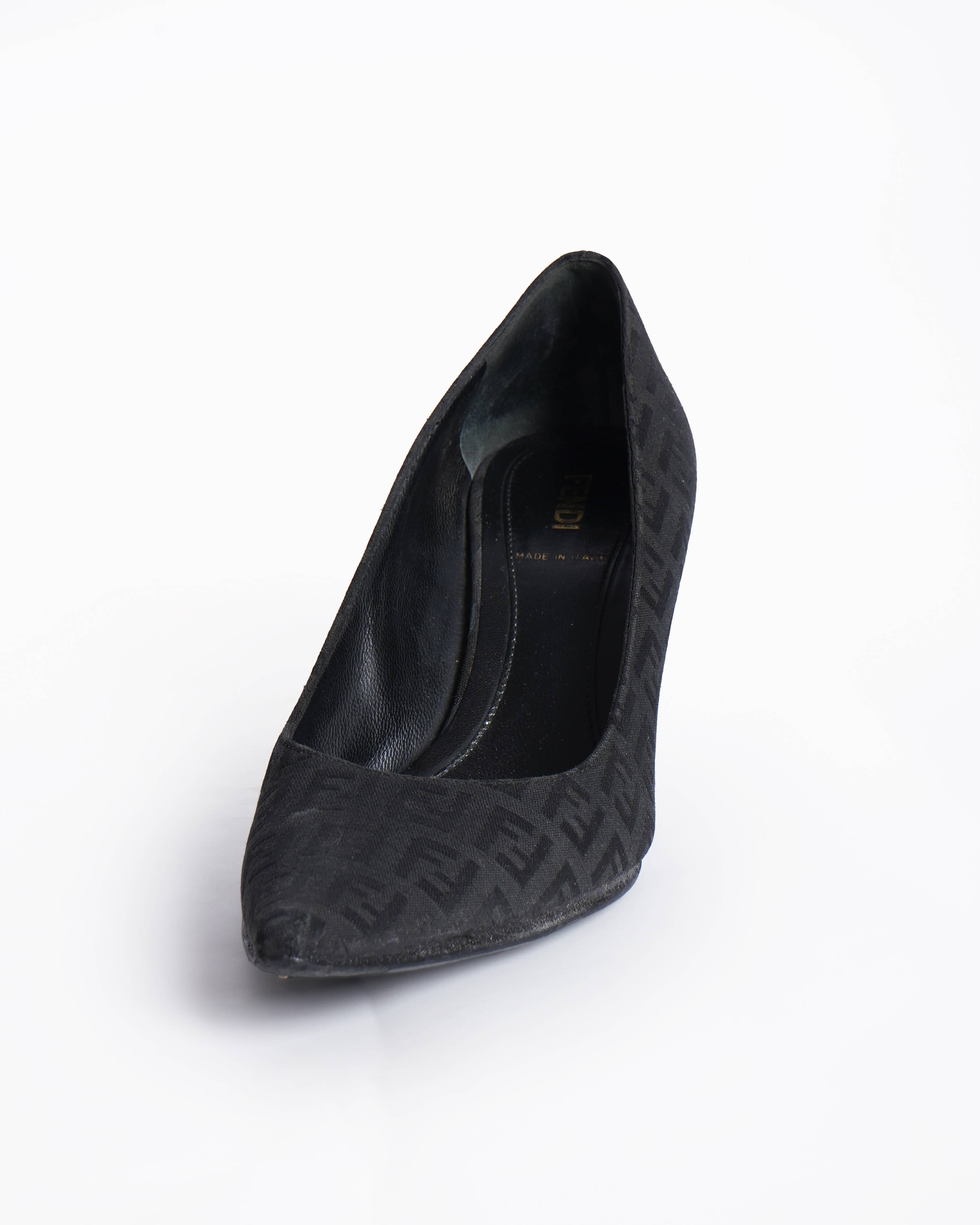 Fendi Monogram Pumps In Black