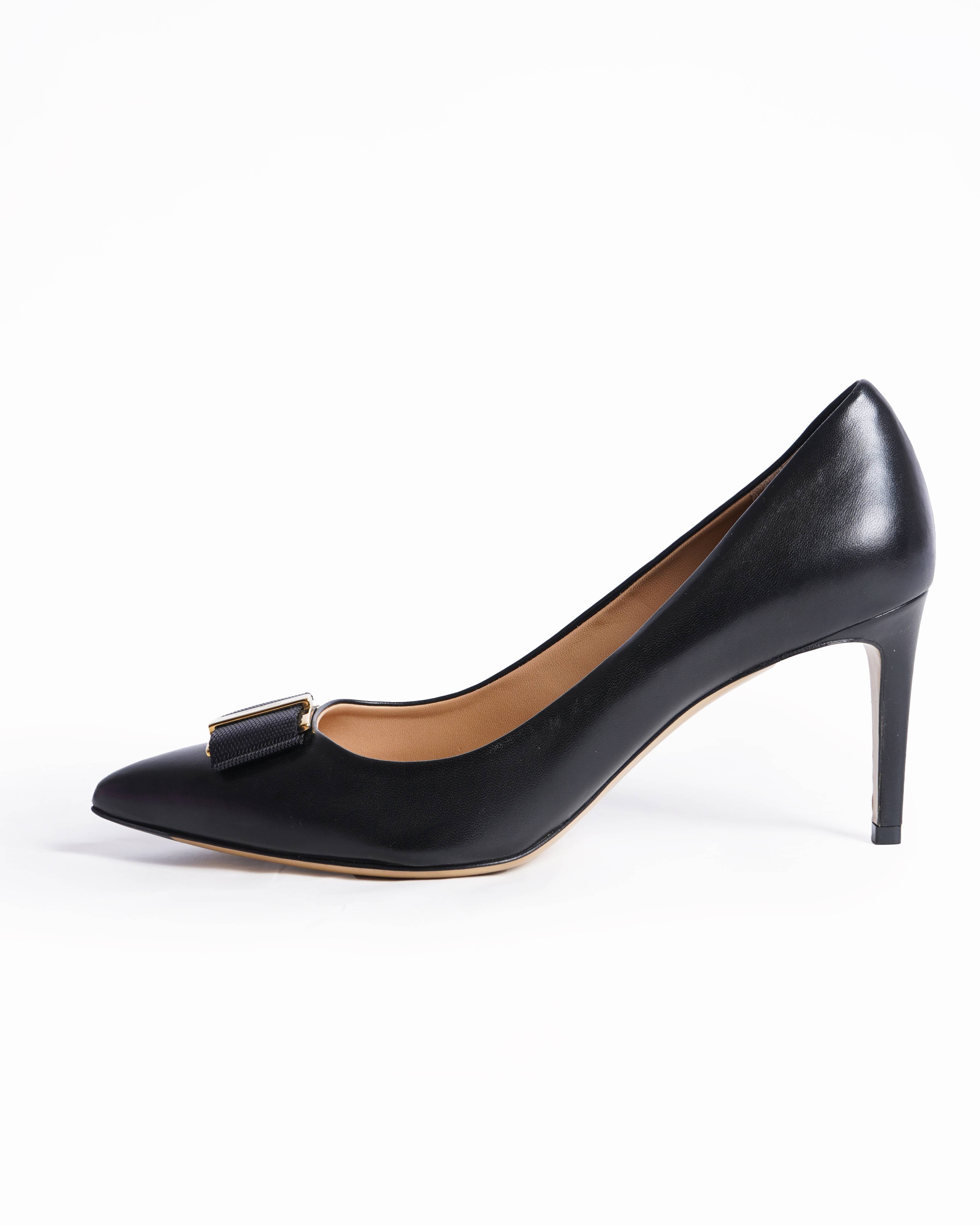 Salvatore Ferragamo vara bow pointy leather heels
