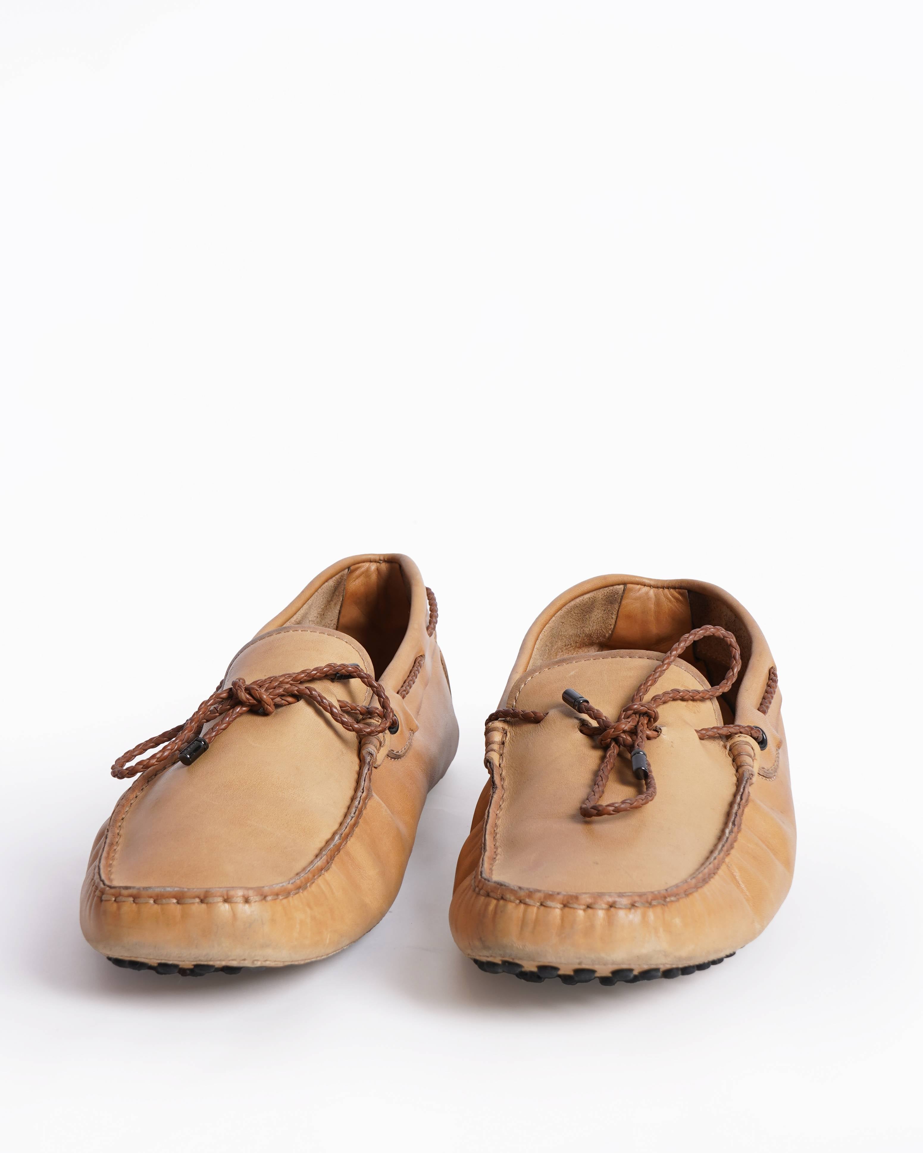 Tod's Tan lace-up Loafers