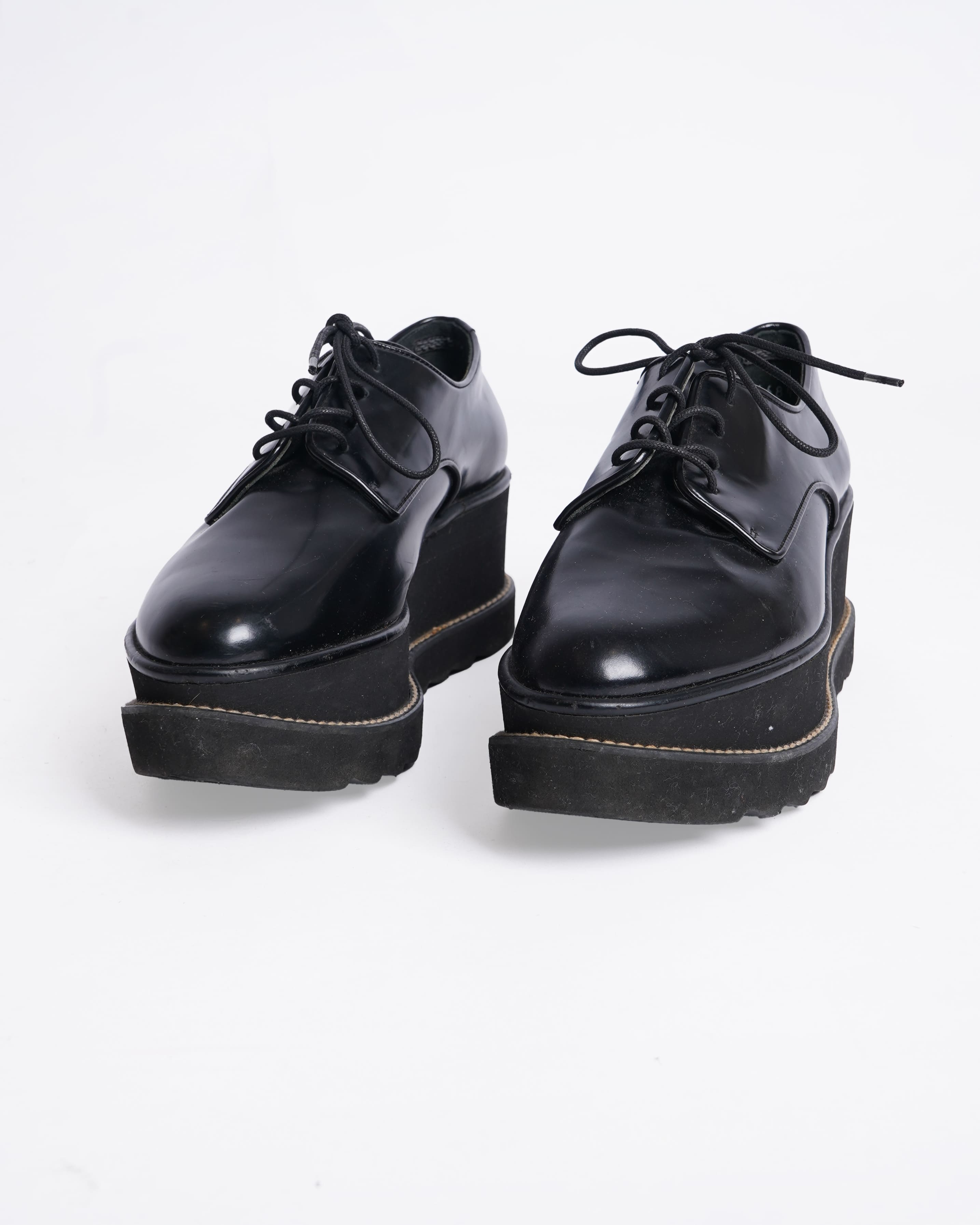 Stuart Weitzman Women's Lace-up Formal Shoes