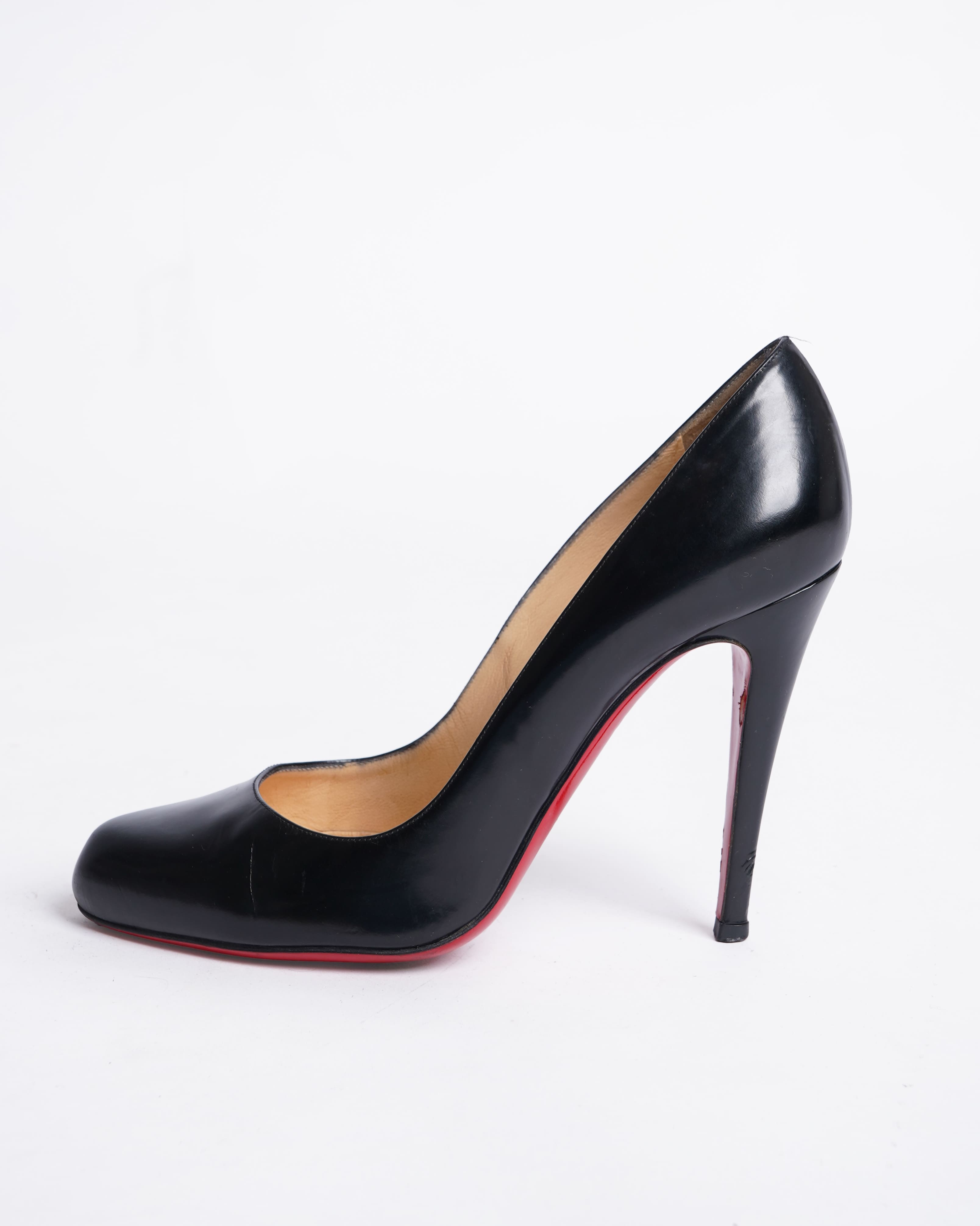 Christian Louboutin Black Round Tow Pumps