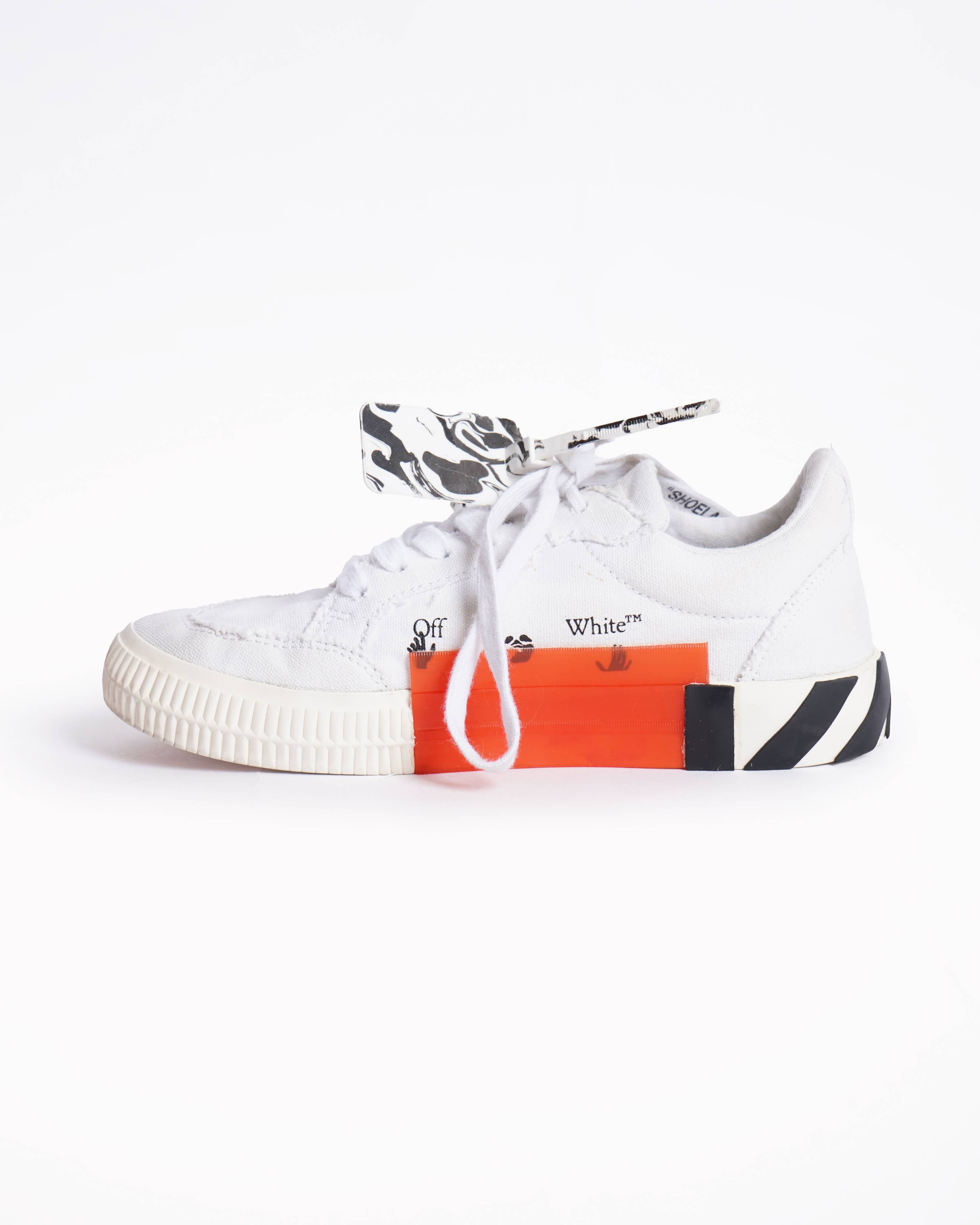 Offwhite vulcanized low white sneakers