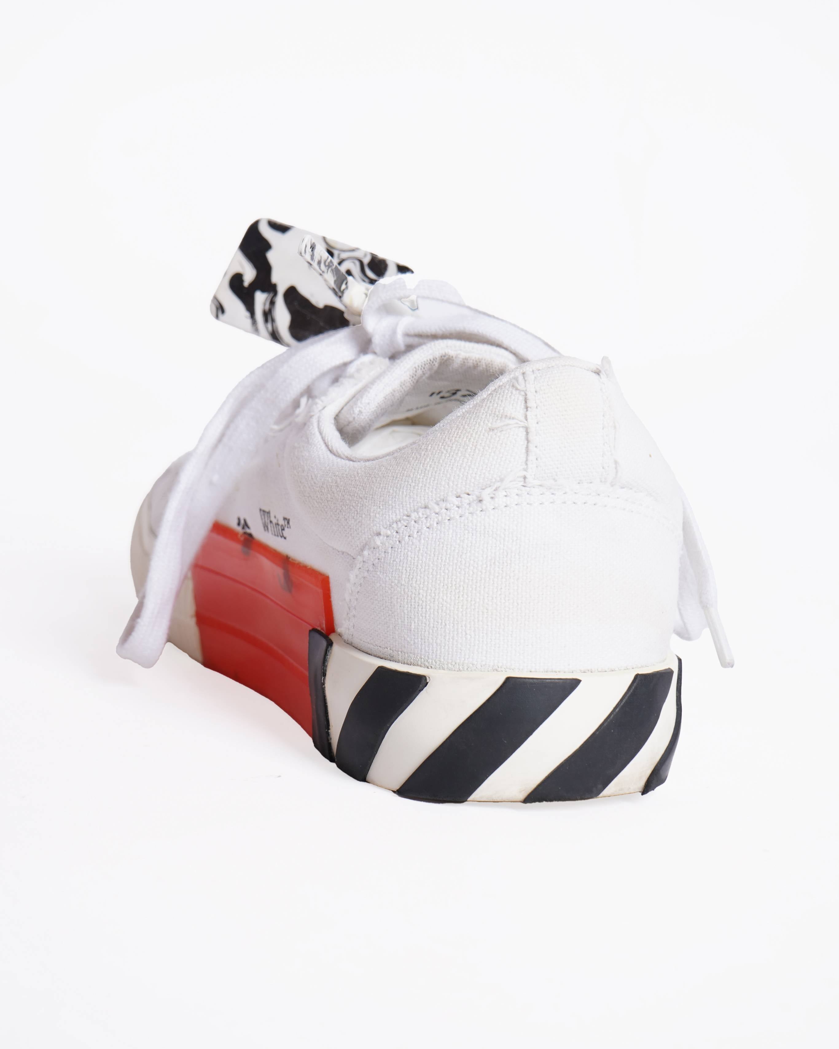 Offwhite vulcanized low white sneakers