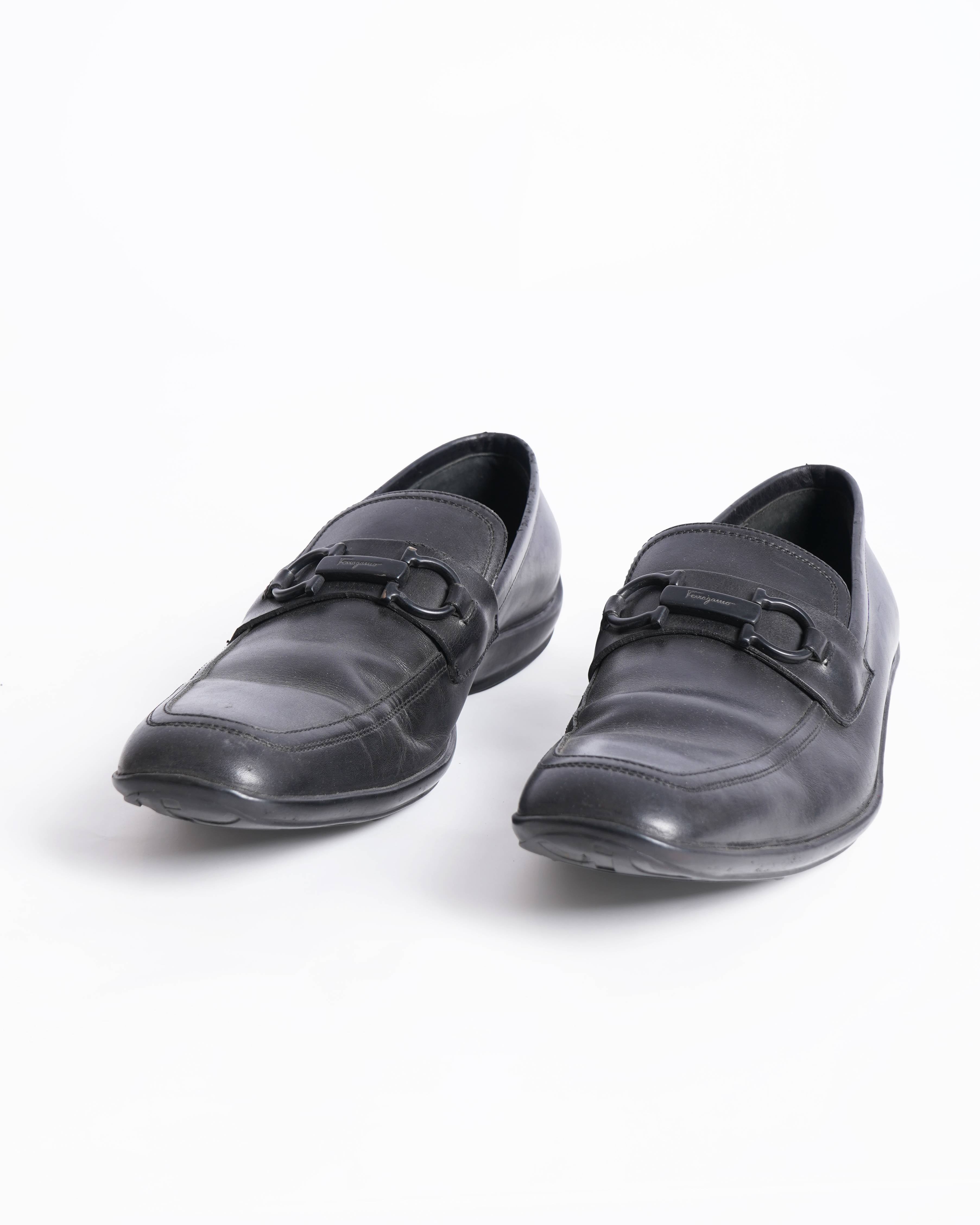 Salvatore Ferragamo black leather logo loafers