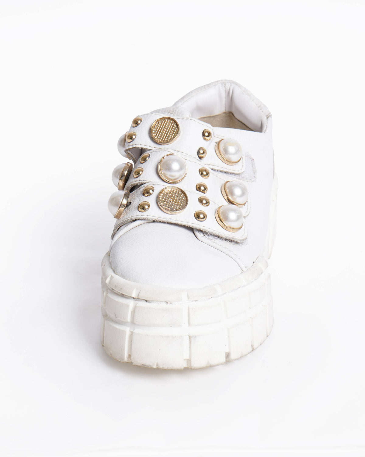 Karl Lagerfeld 
White Leather Platform Cavan Sneakers With Pearl