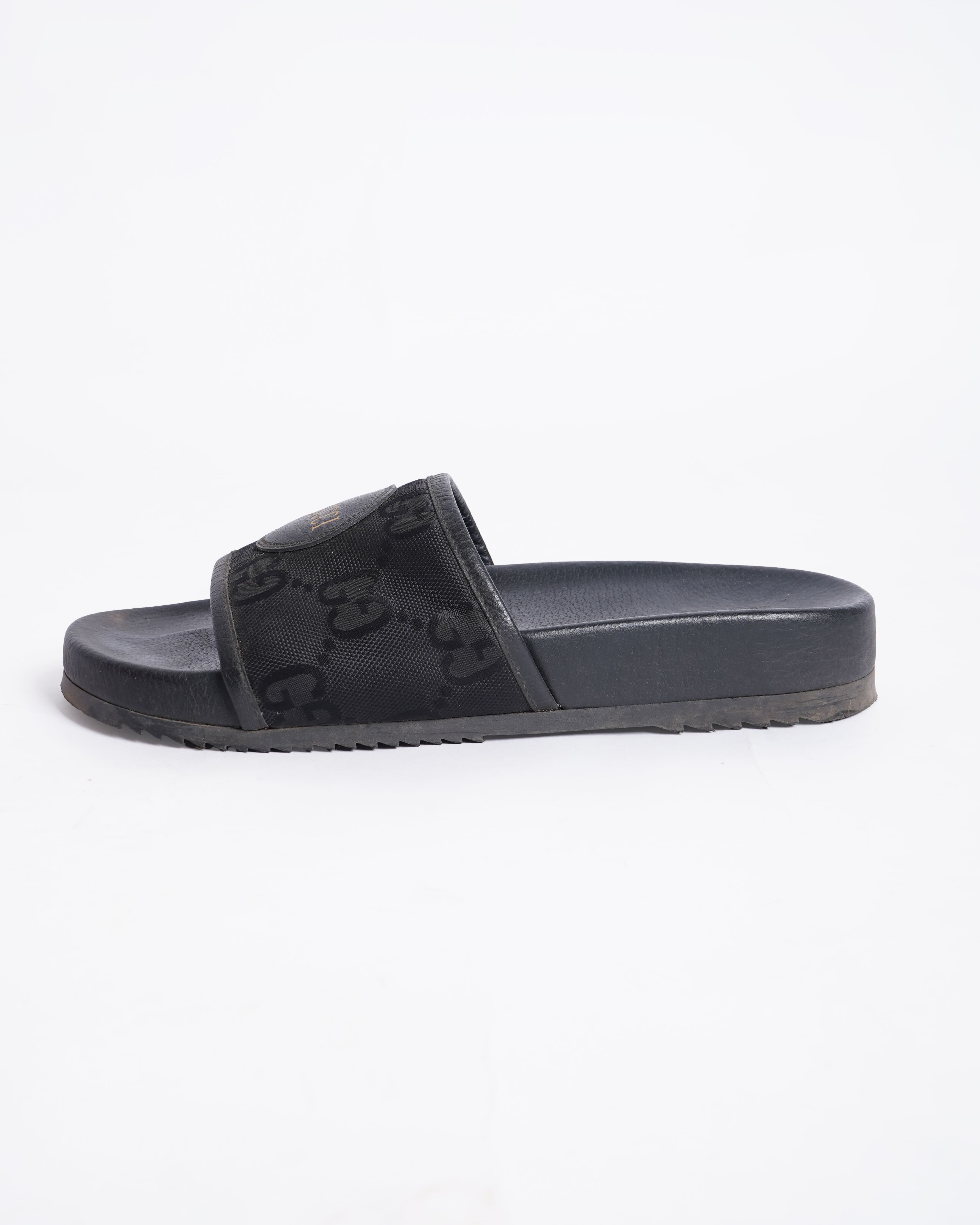 Gucci Sliders In Black Men