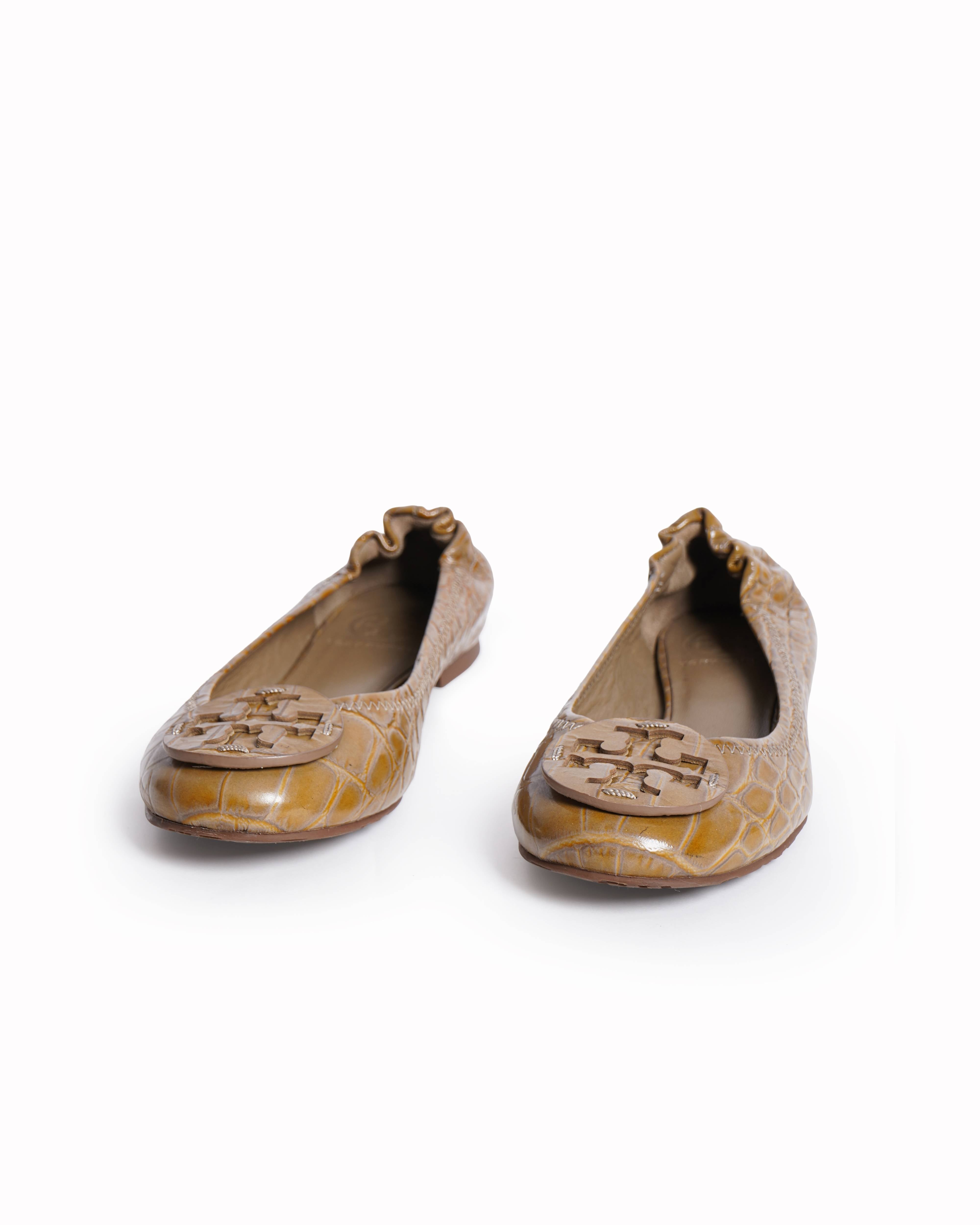 New Tory burch embossed leather ballet flats
