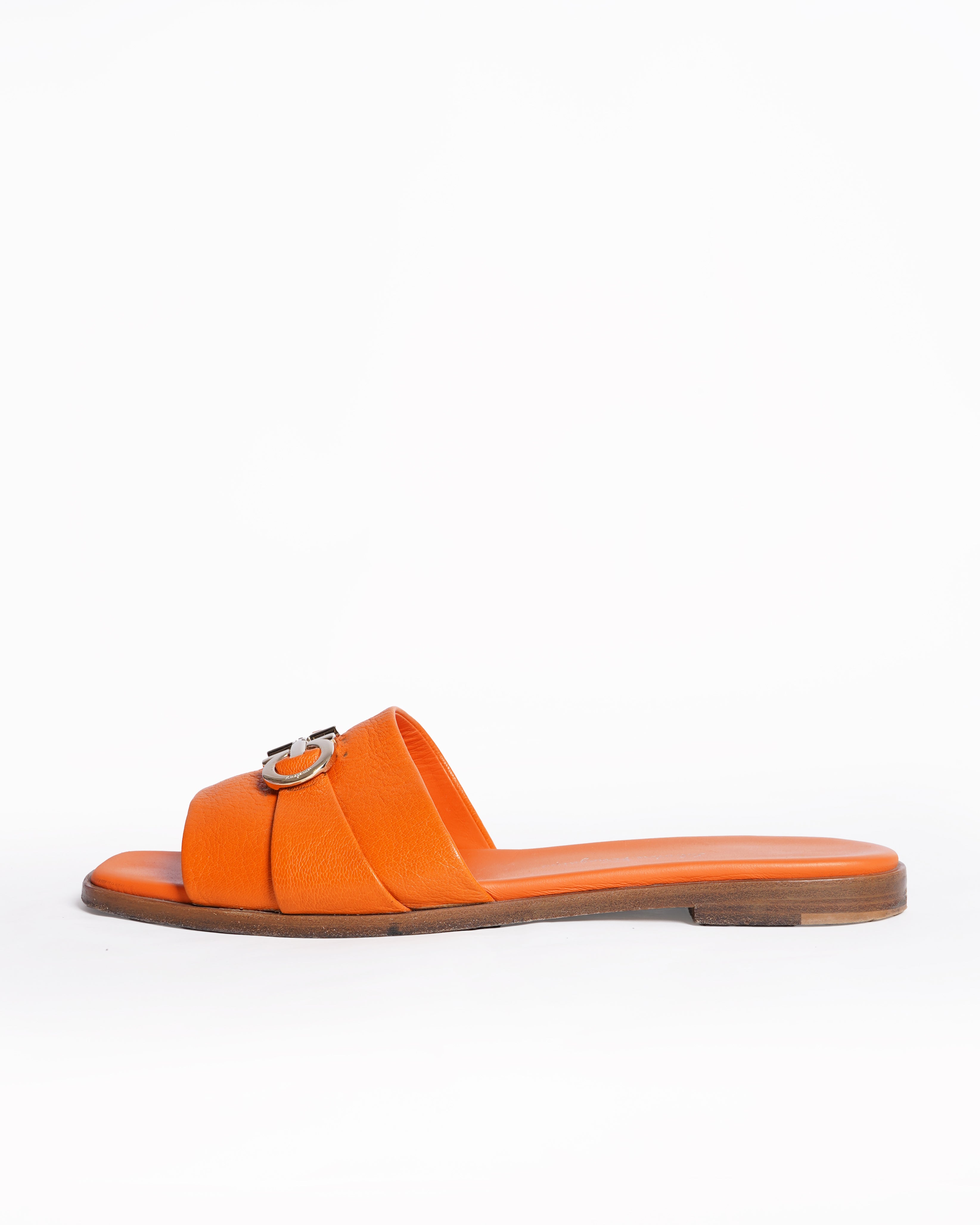 Salvatore Ferragamo Oria 10 Vulcano Orange Leather Slide Sandals