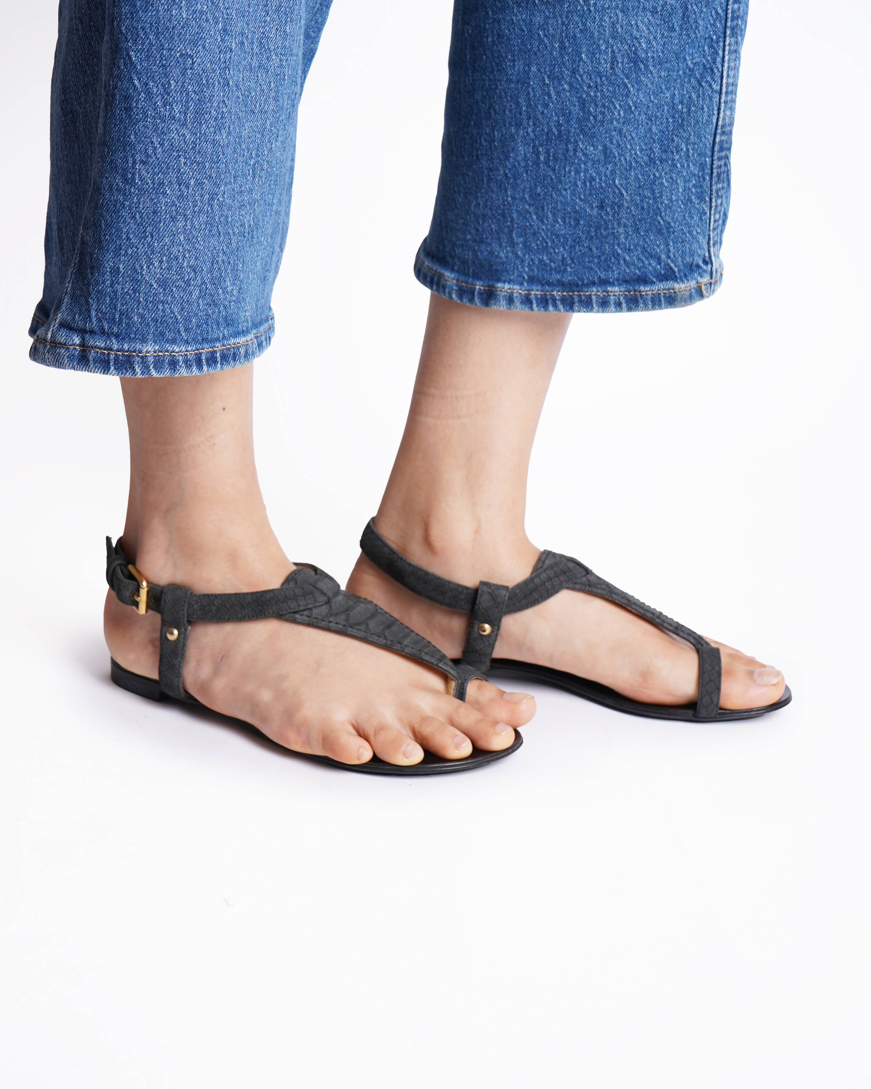 Giuseppe Zanotti Black Leather Flat Sandals