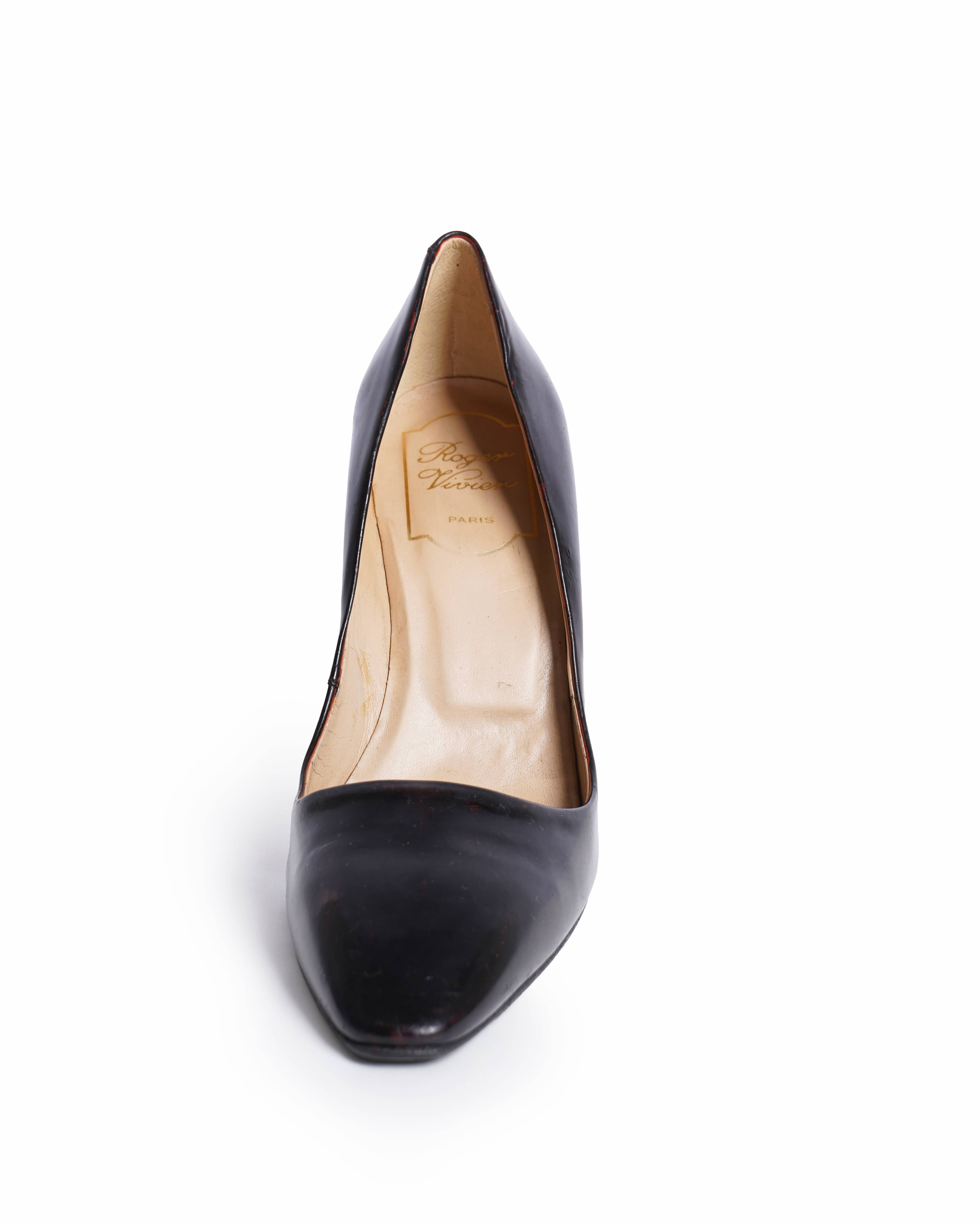 Roger Vivier Deformed heel Patent leather pumps Black