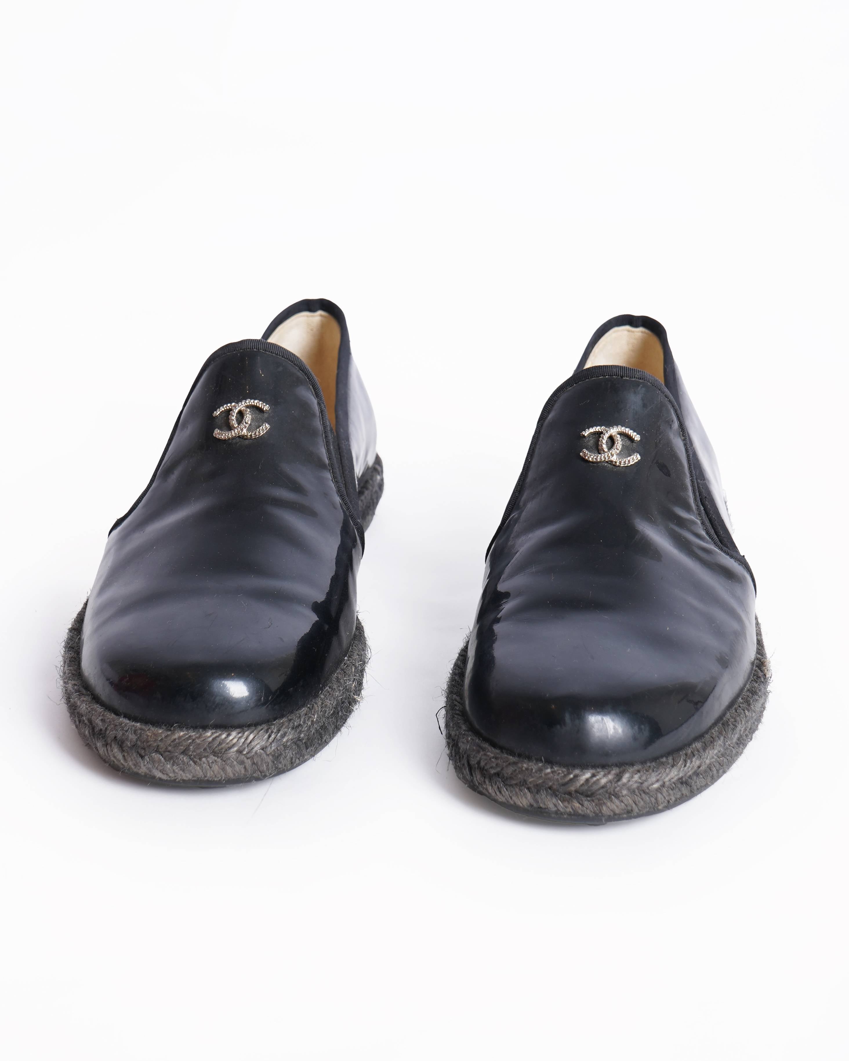 Chanel black patent leather cc logo loafers