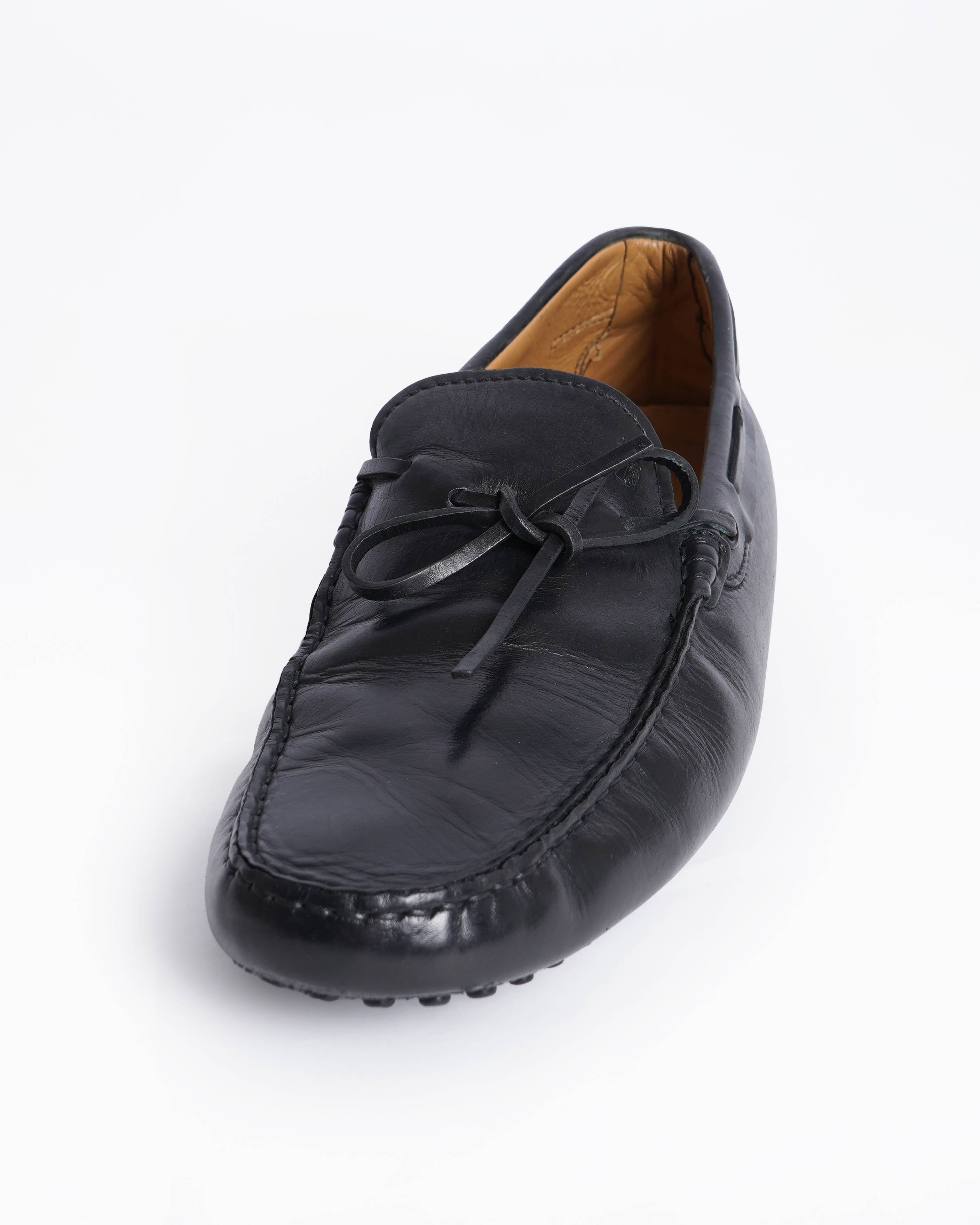 Tod's black leather men's loafers