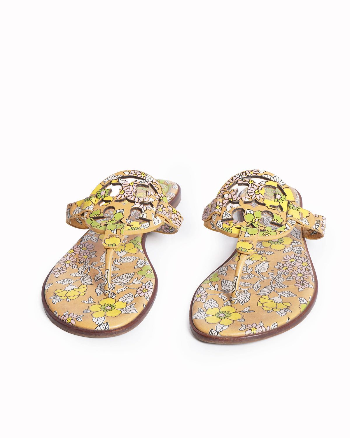 Tory burch 
Beige printed leather flat sandals