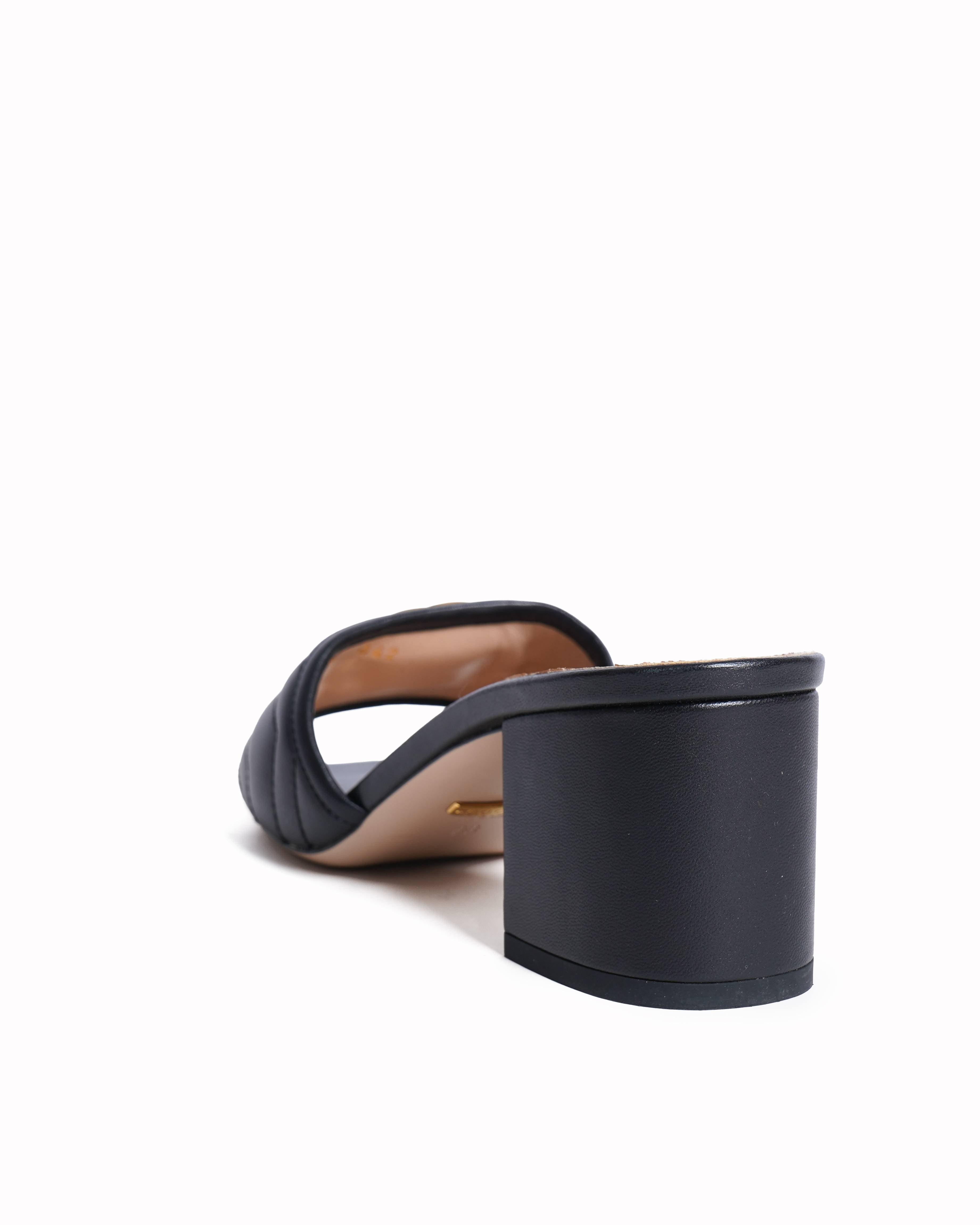 Gucci gg marmont Matelassé slide heels in black