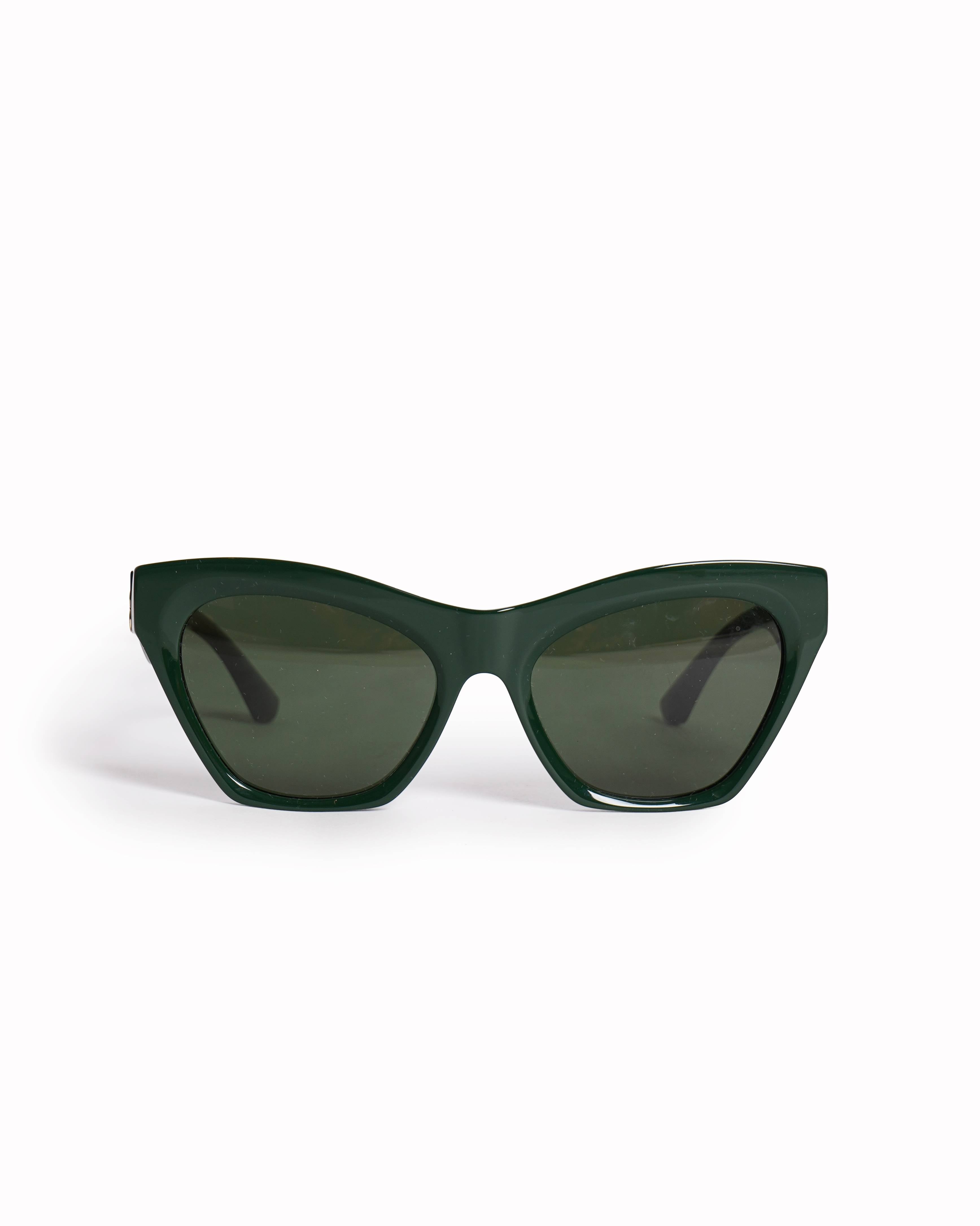 New Burberry Women's Cat Eye Sunglasses In Green