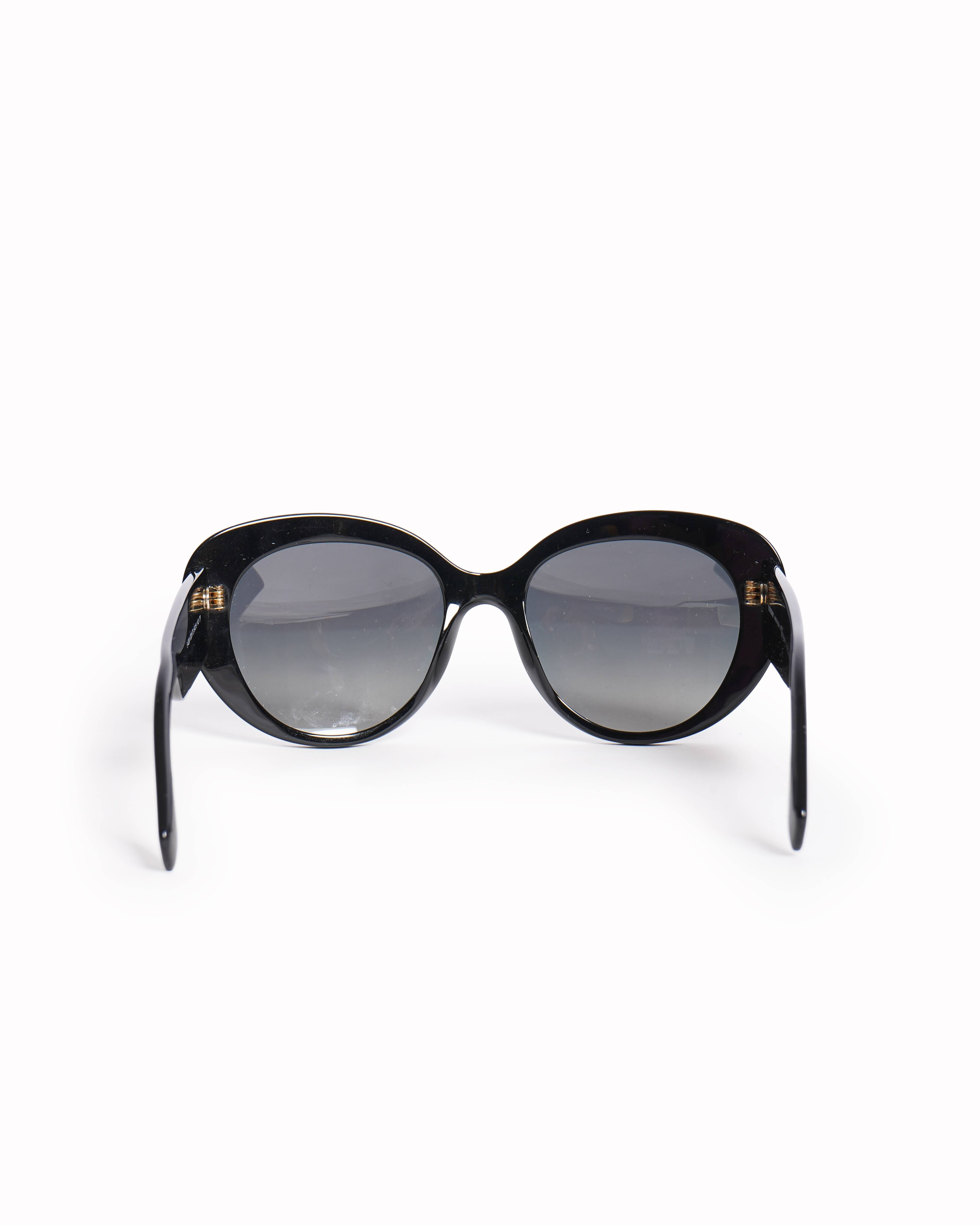 New Burberry oversized black sunglasses