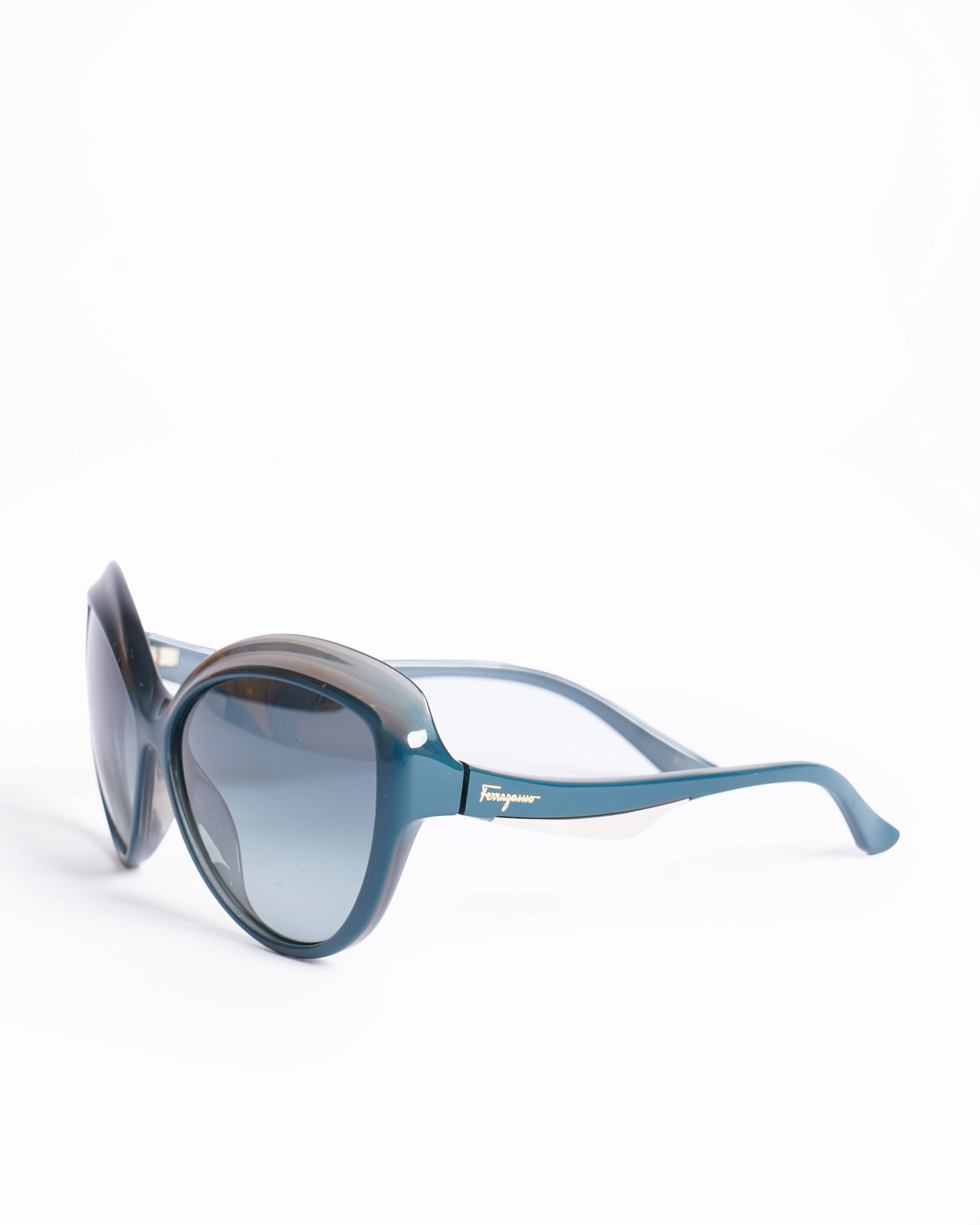 Salvatore Ferragamo Sunglasses In Teal